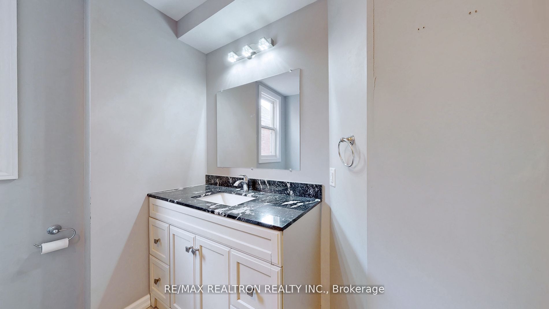 39 Belmont Ave Property Photo 6