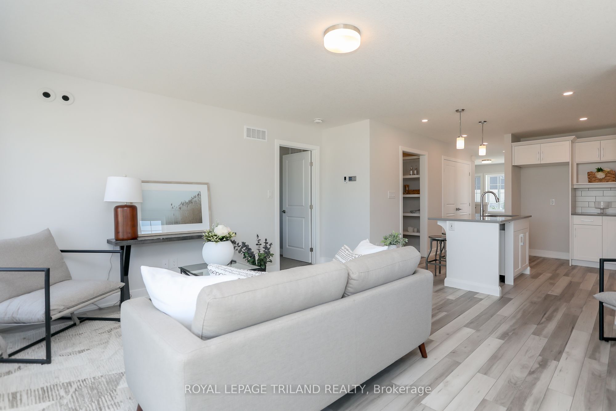 67 Harrow Ln Property Photo 21