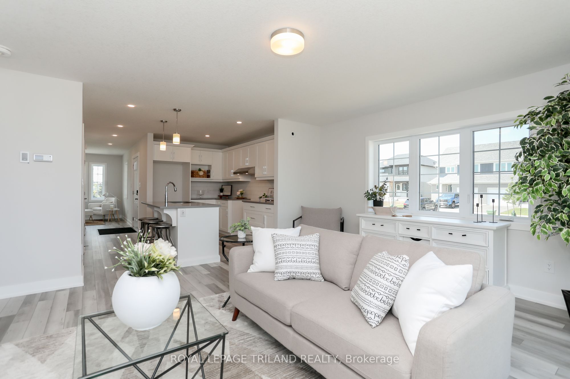 67 Harrow Ln Property Photo 23