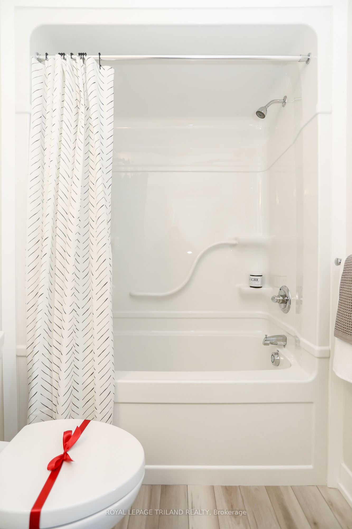 67 Harrow Ln Property Photo 28