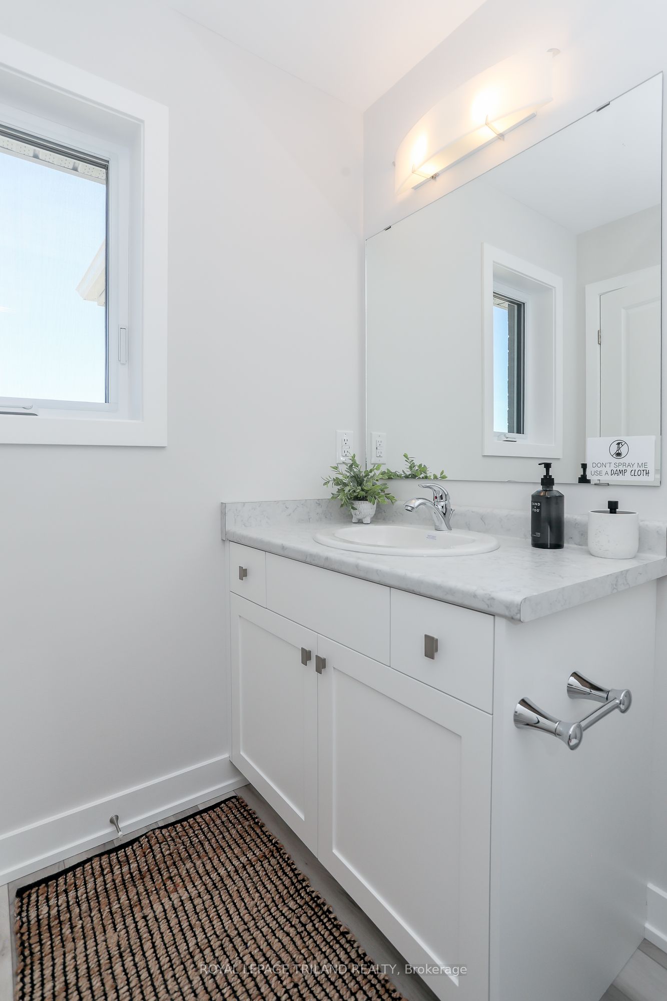 67 Harrow Ln Property Photo 29