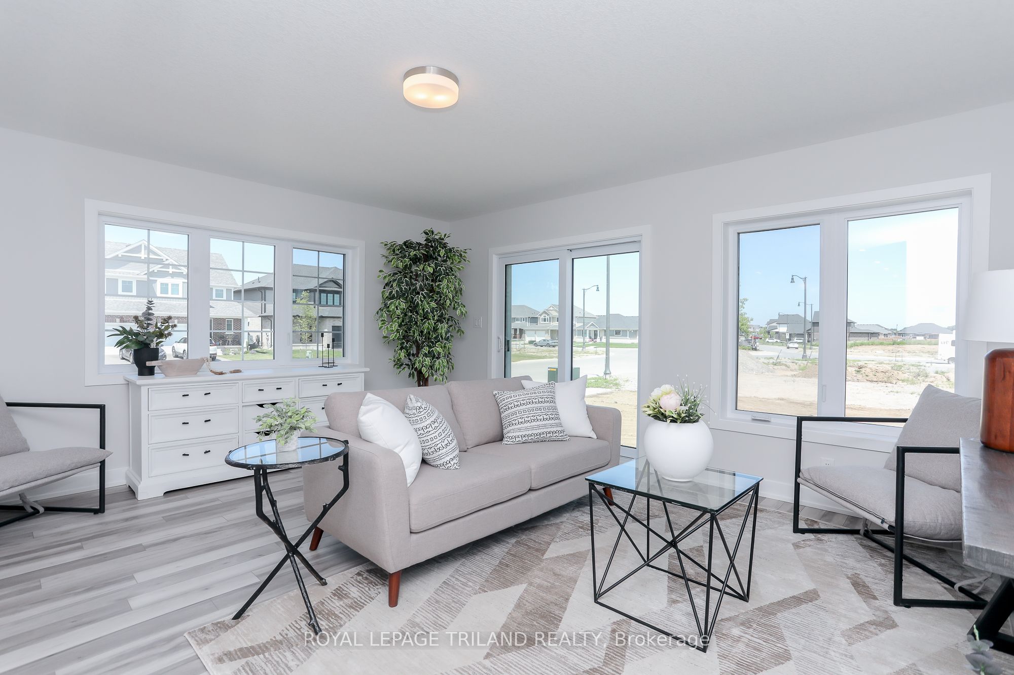 67 Harrow Ln Property Photo 30