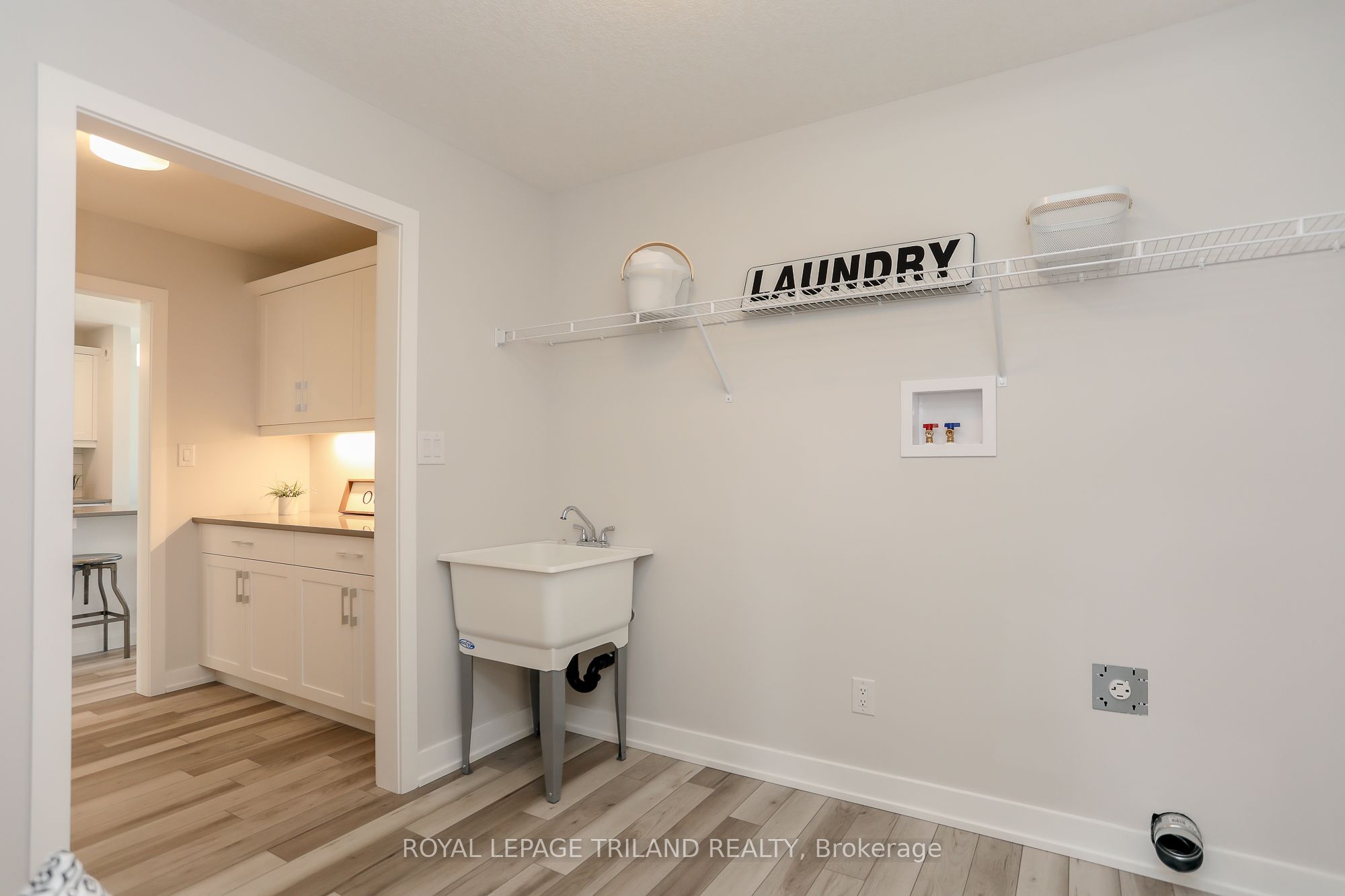 67 Harrow Ln Property Photo 34