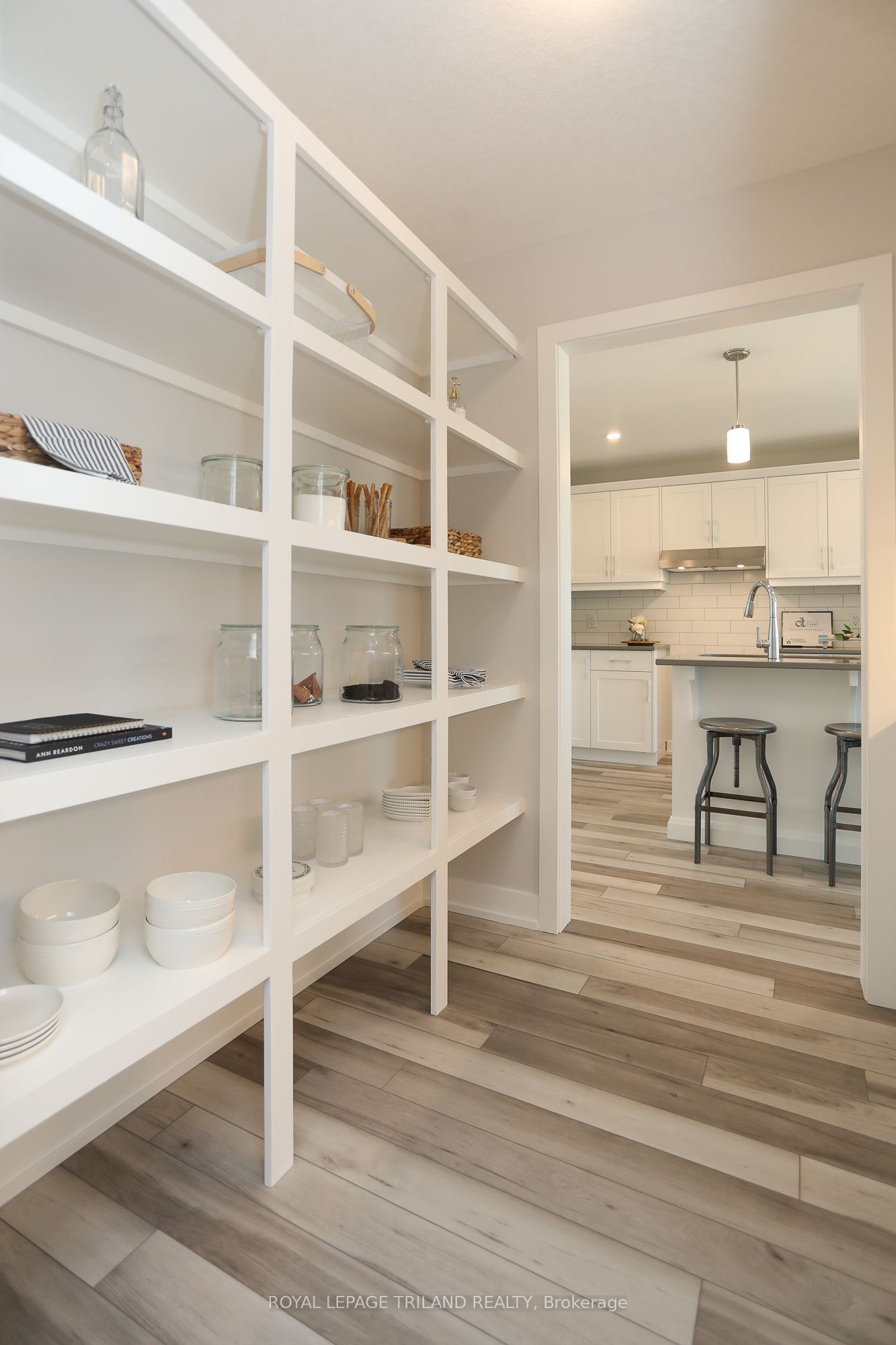 67 Harrow Ln Property Photo 37