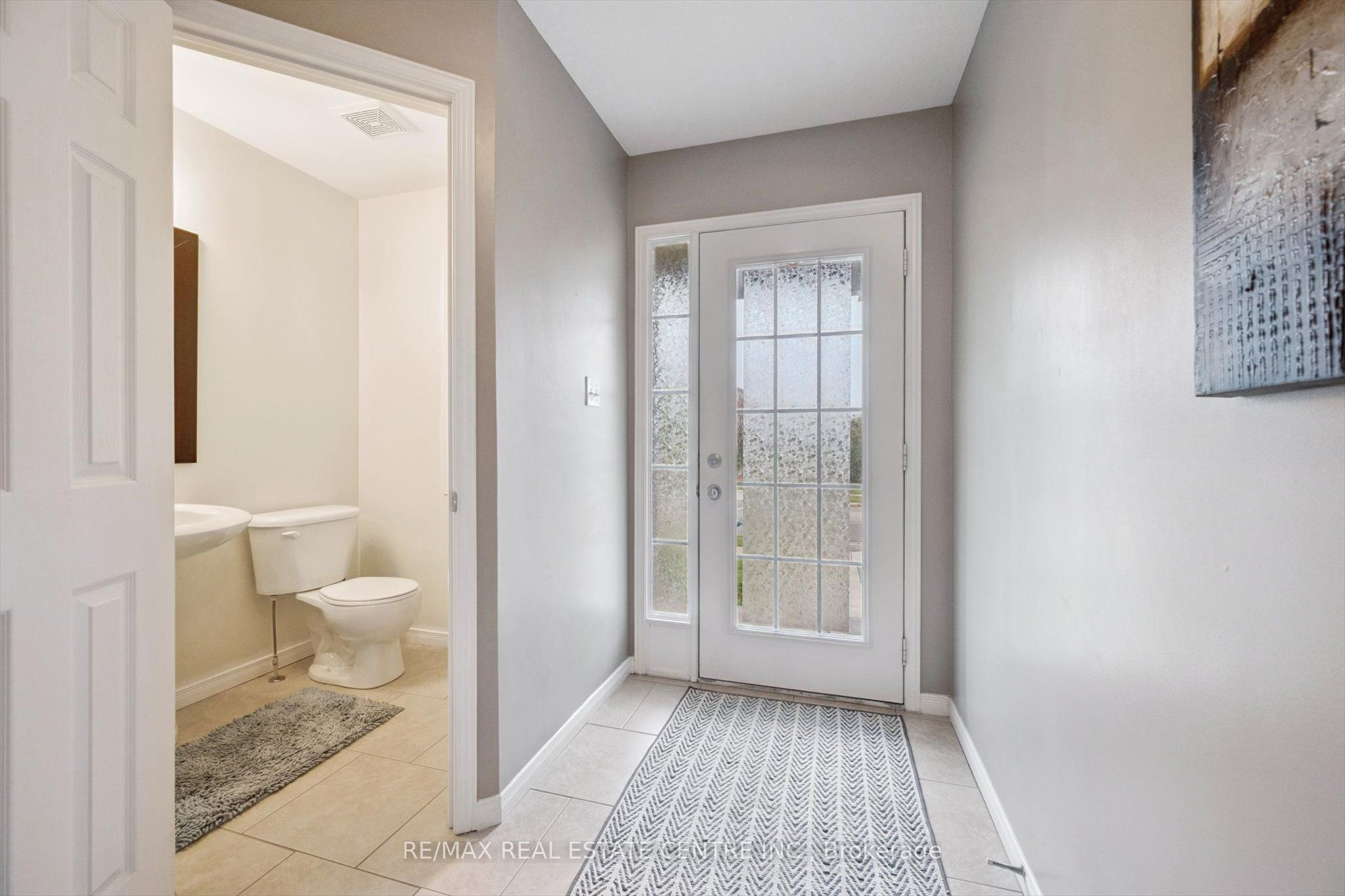 394 Sauve Crescent Property Photo 5