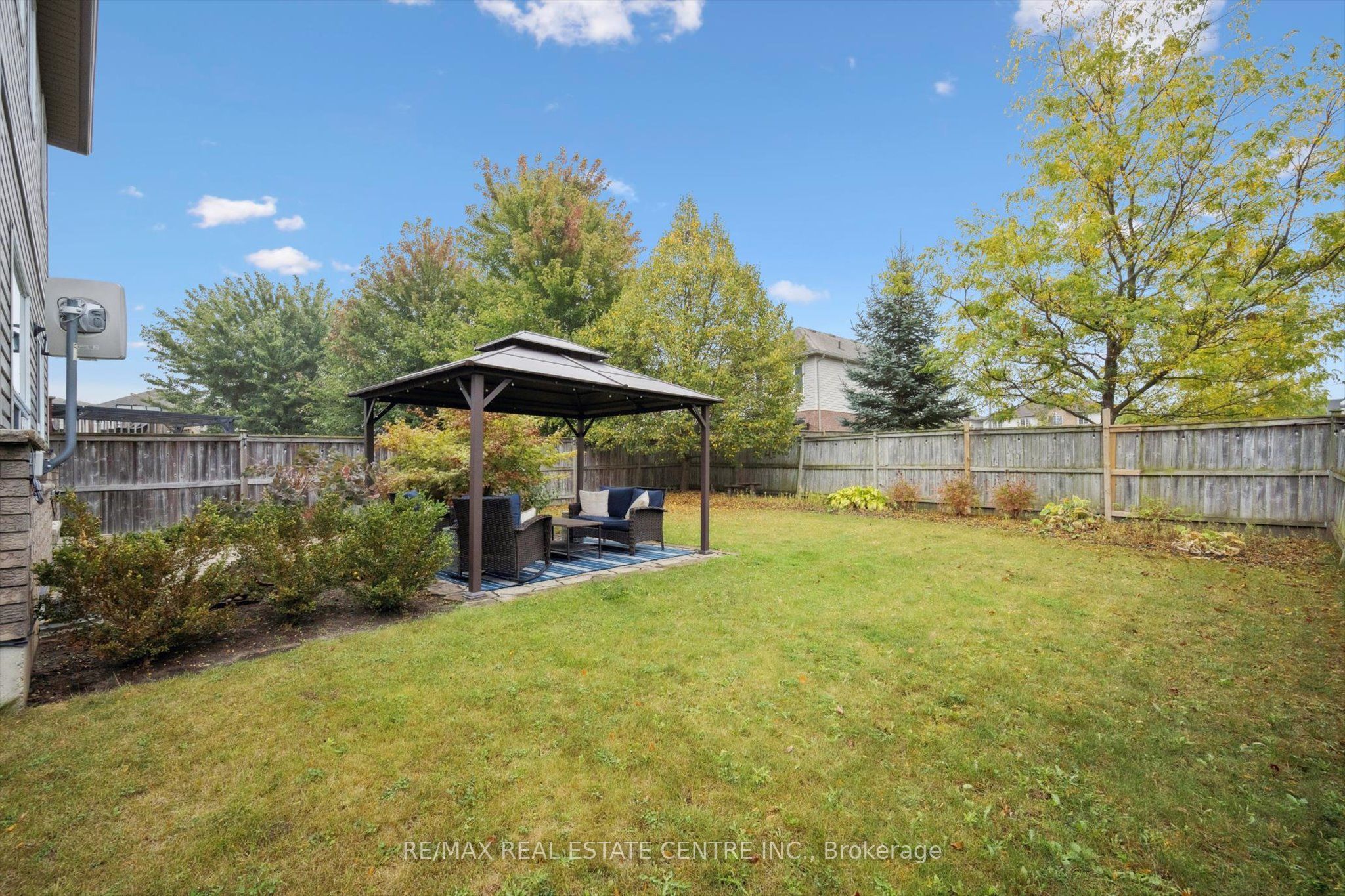 394 Sauve Crescent Property Photo 29