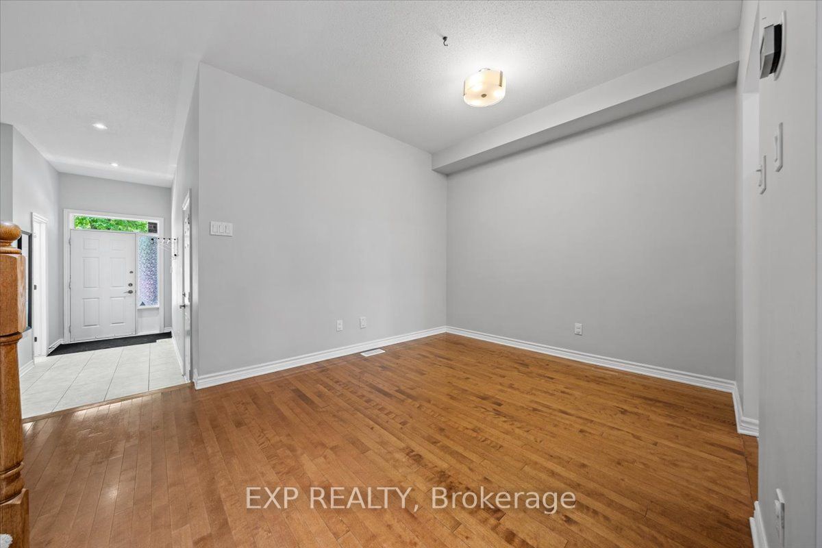 264 Bradwell Way Property Photo 6