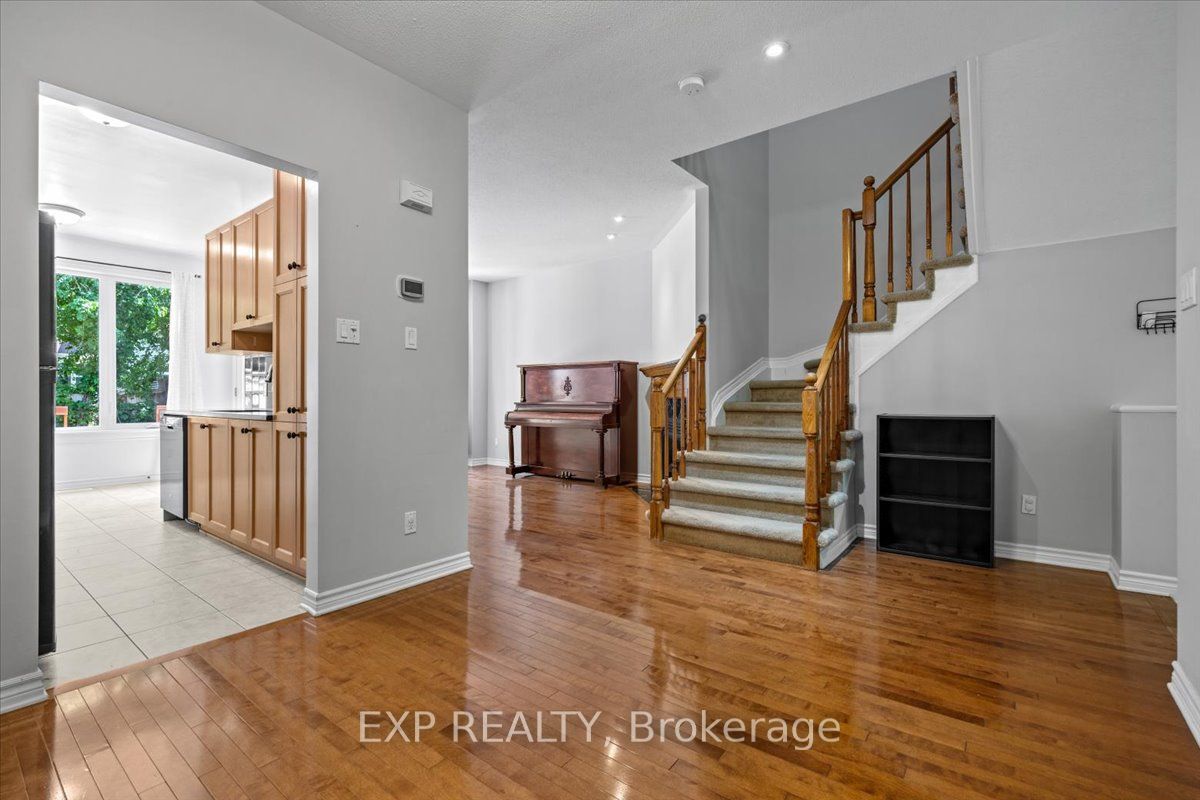 264 Bradwell Way Property Photo 8