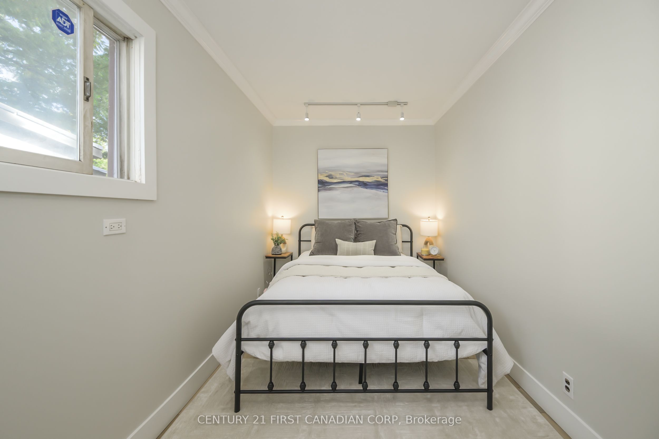 150 Colborne Street Property Photo 9