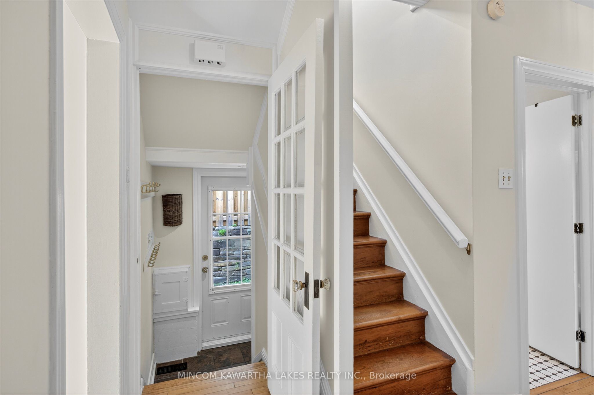 375 Albertus Avenue Property Photo 29