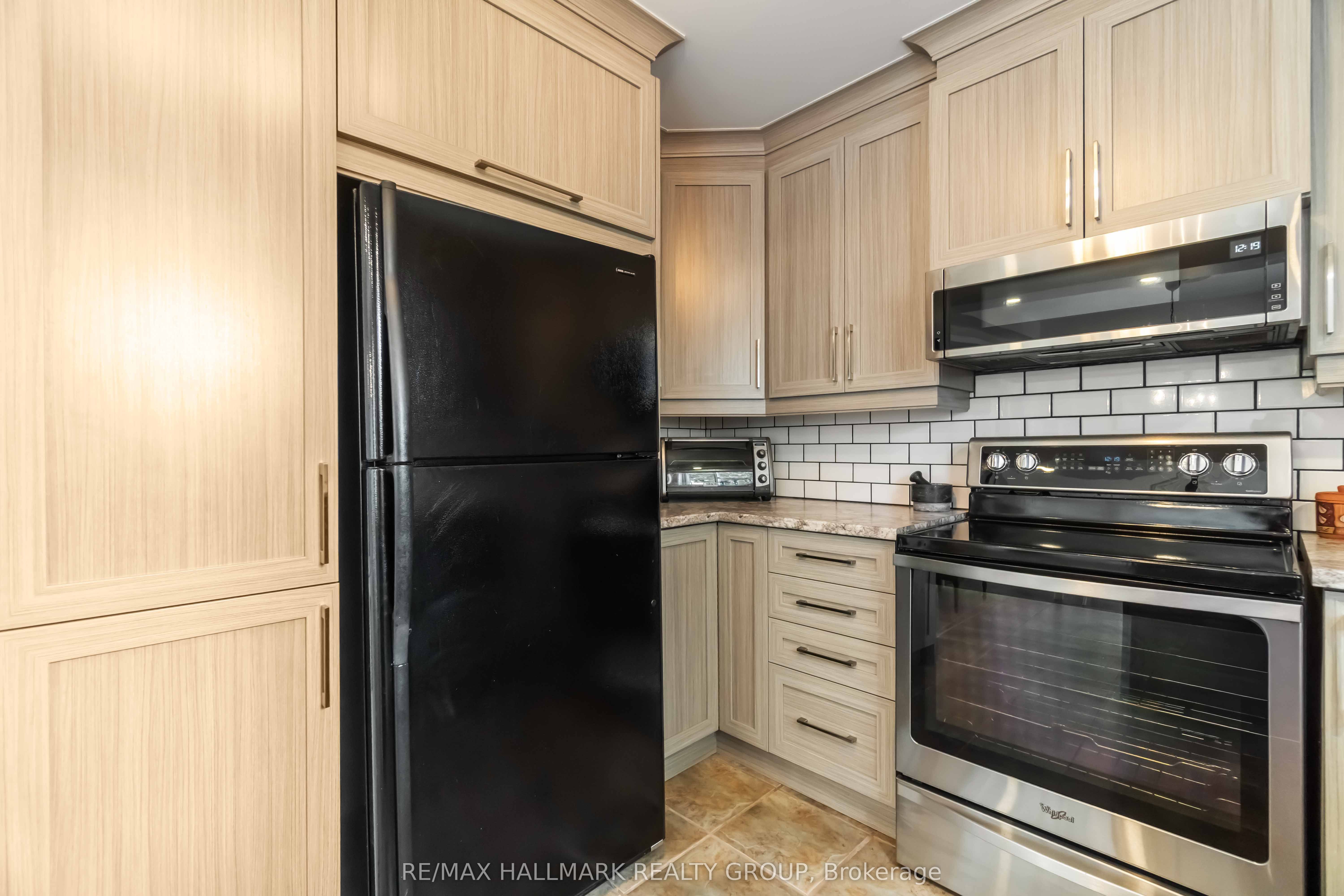 835 Powers Street Property Photo 12