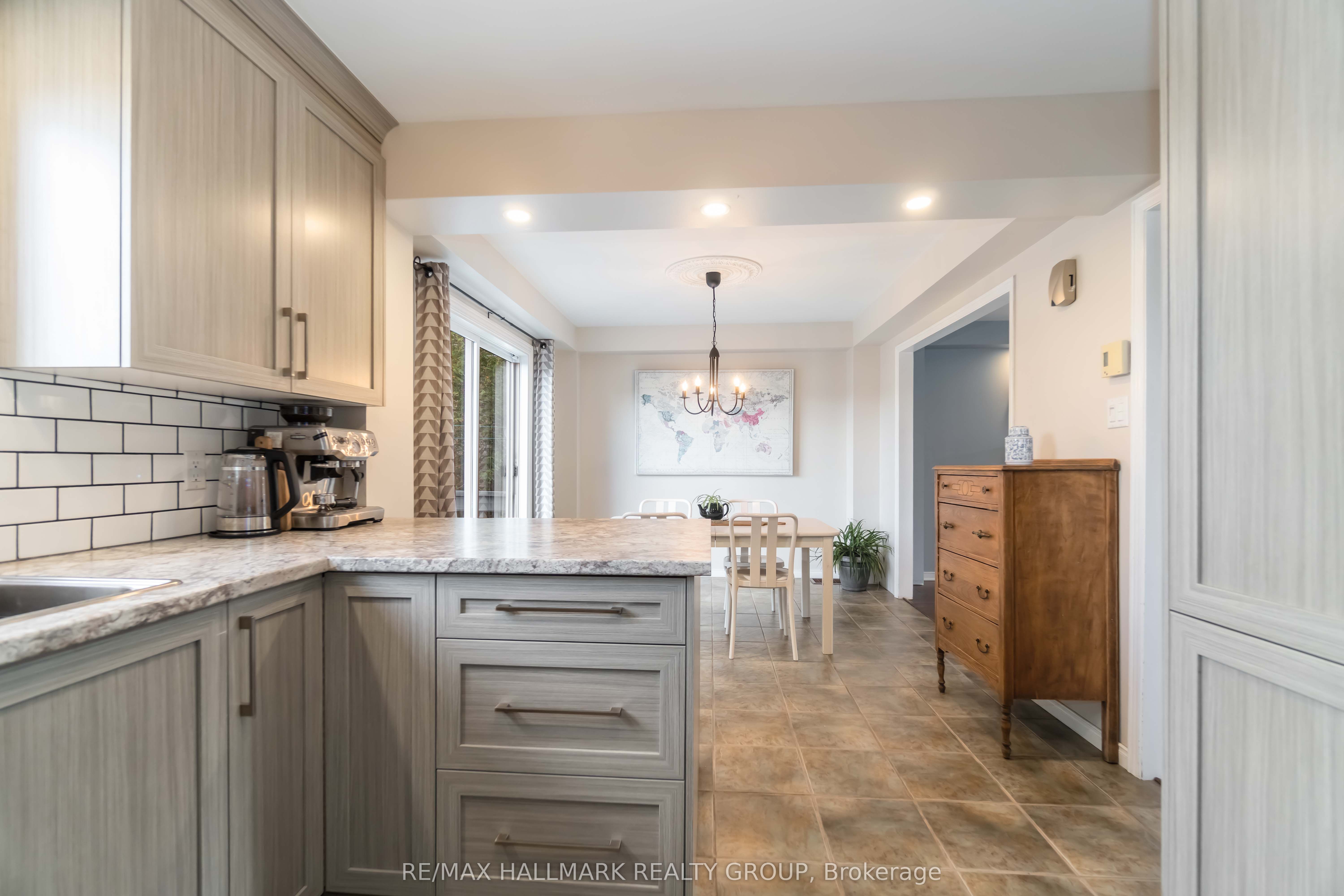 835 Powers Street Property Photo 13