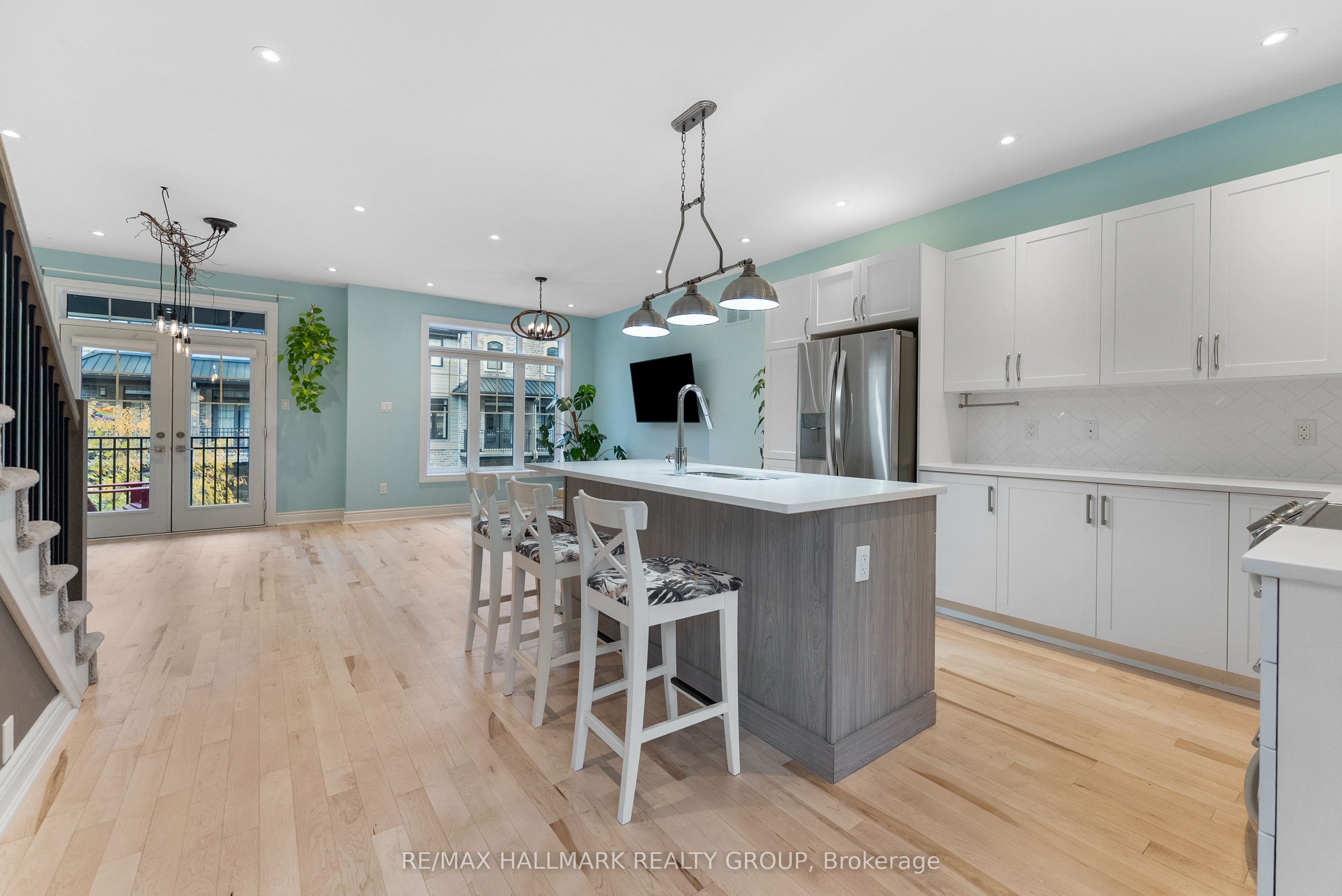 710 Reverie Priv Property Photo 3