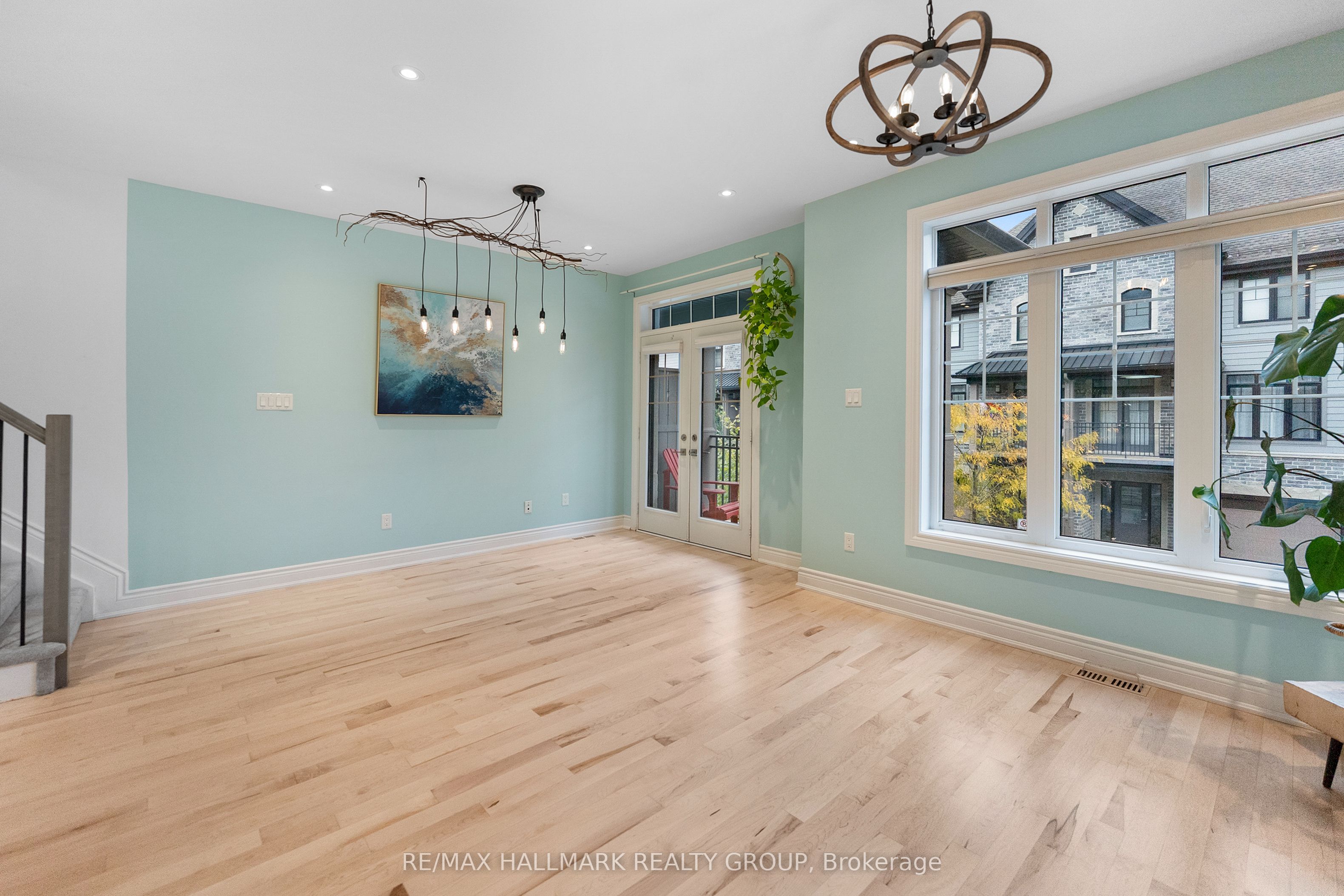 710 Reverie Priv Property Photo 4