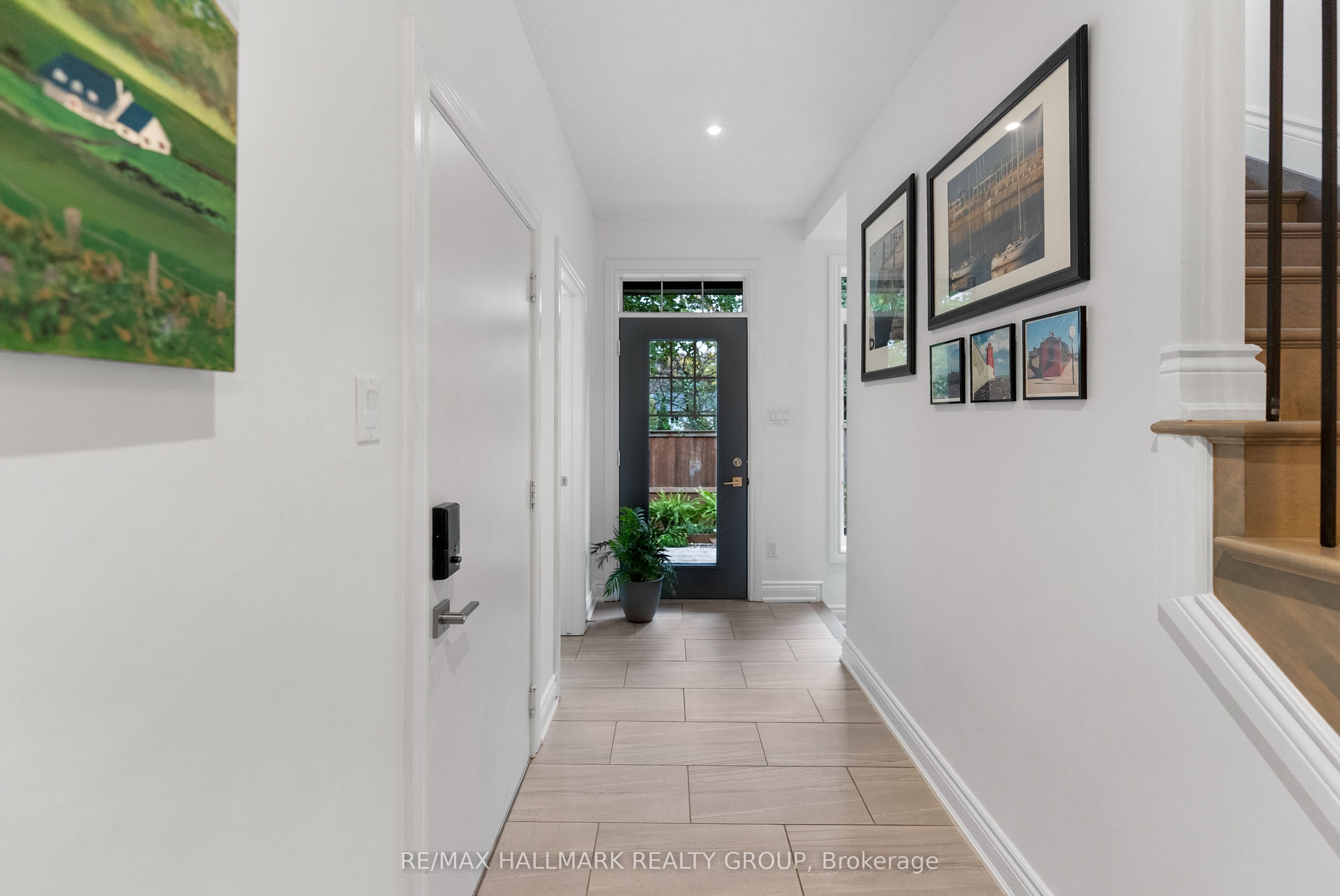 710 Reverie Priv Property Photo 10