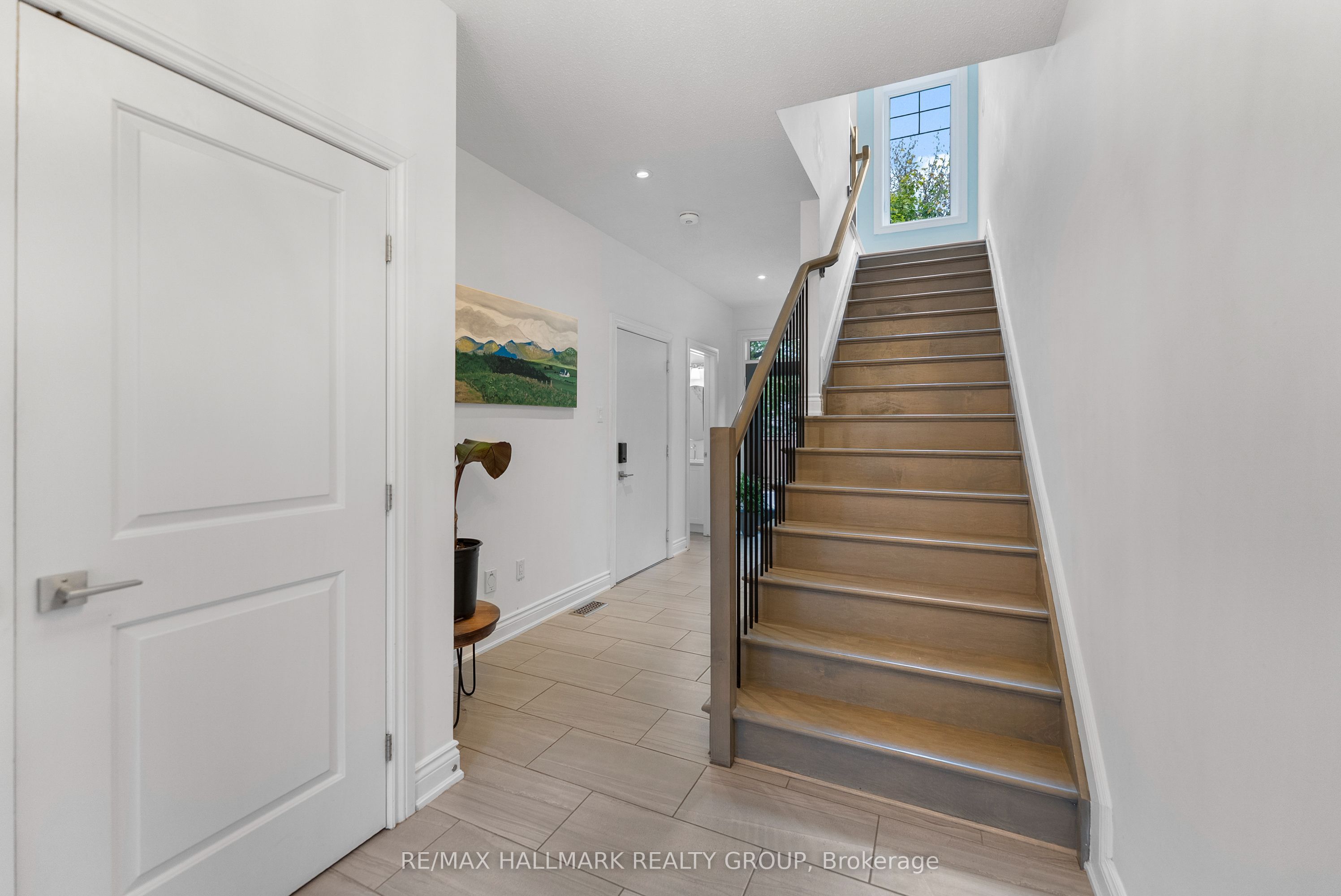 710 Reverie Priv Property Photo 11