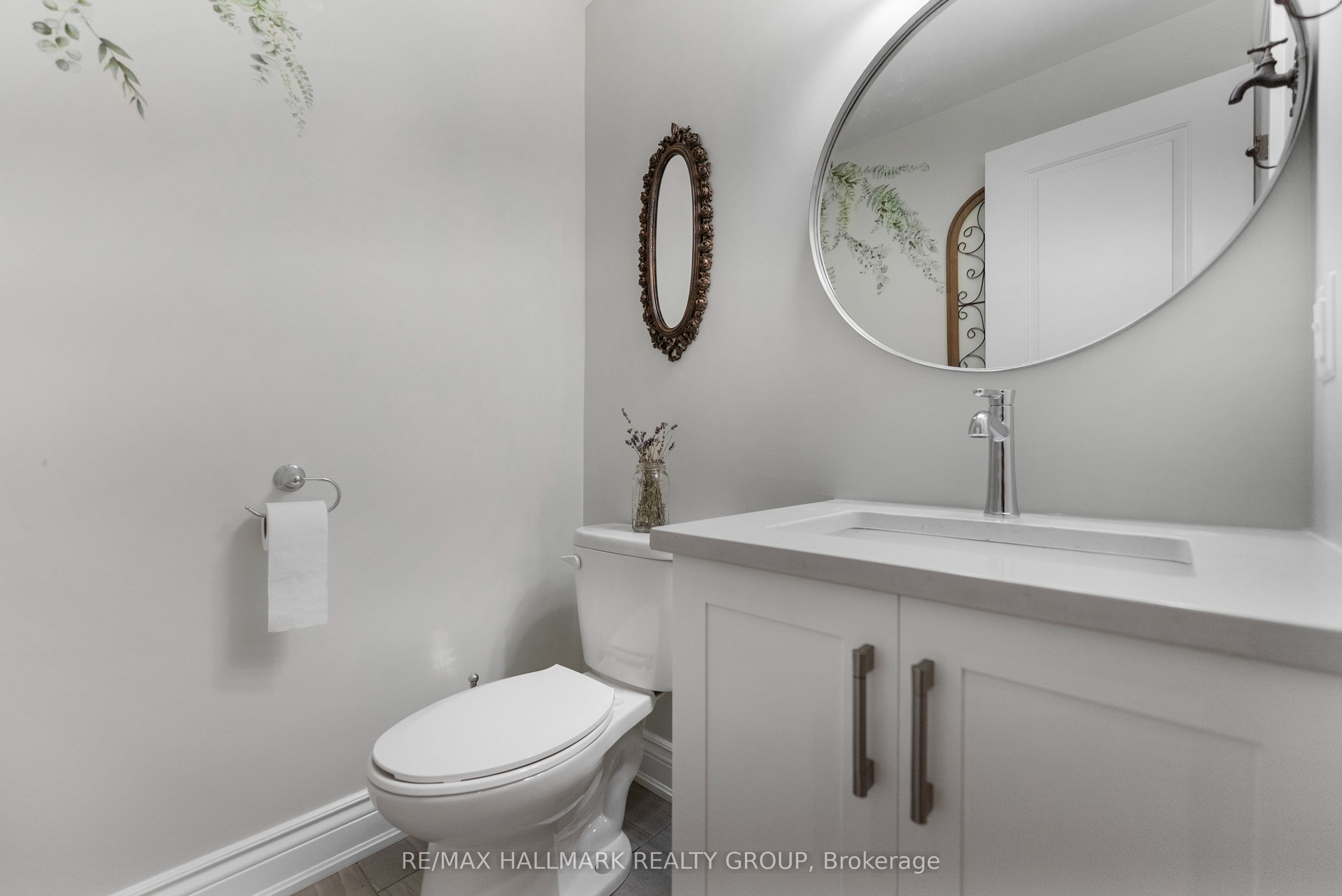 710 Reverie Priv Property Photo 12