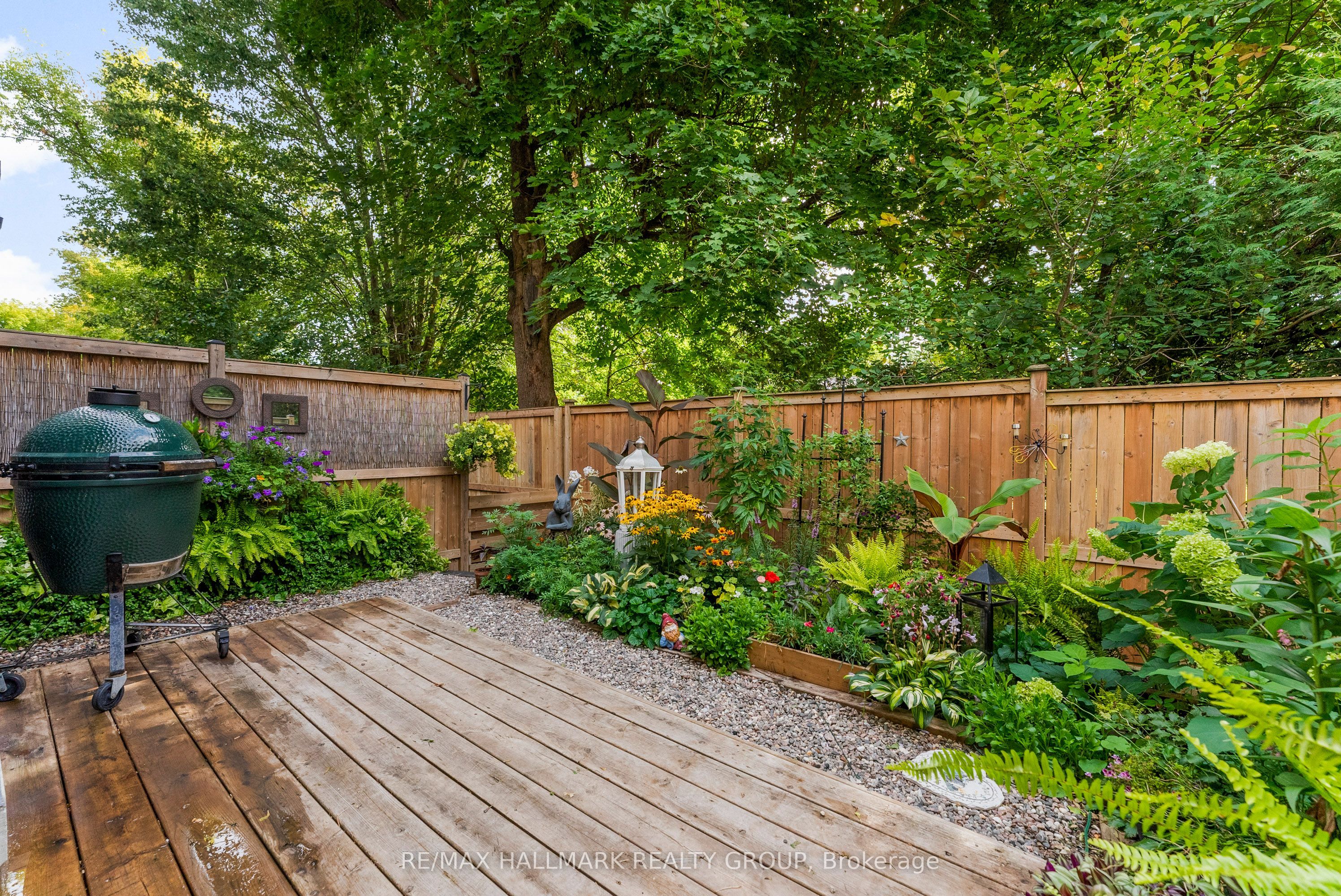 710 Reverie Priv Property Photo 29