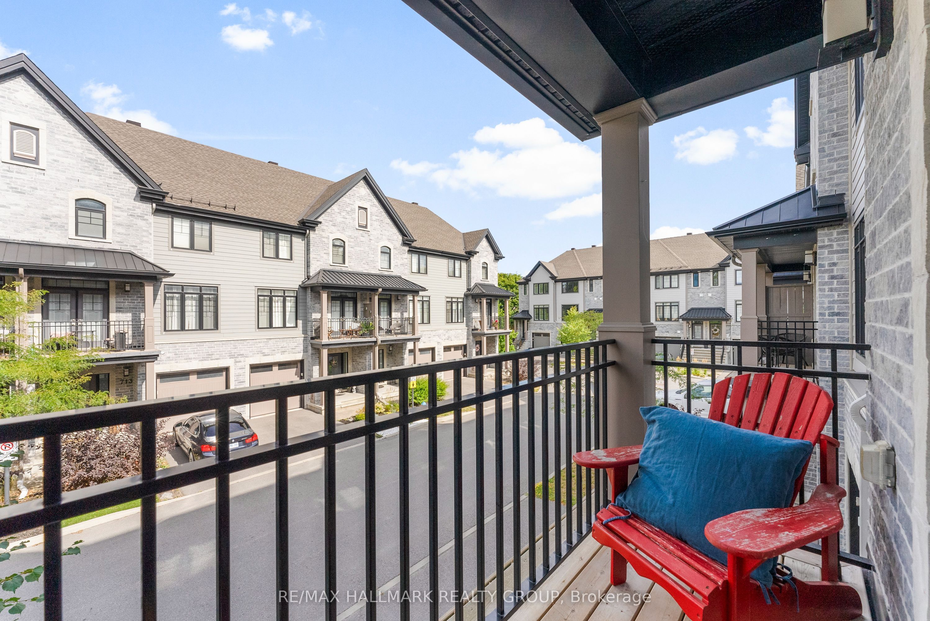 710 Reverie Priv Property Photo 35