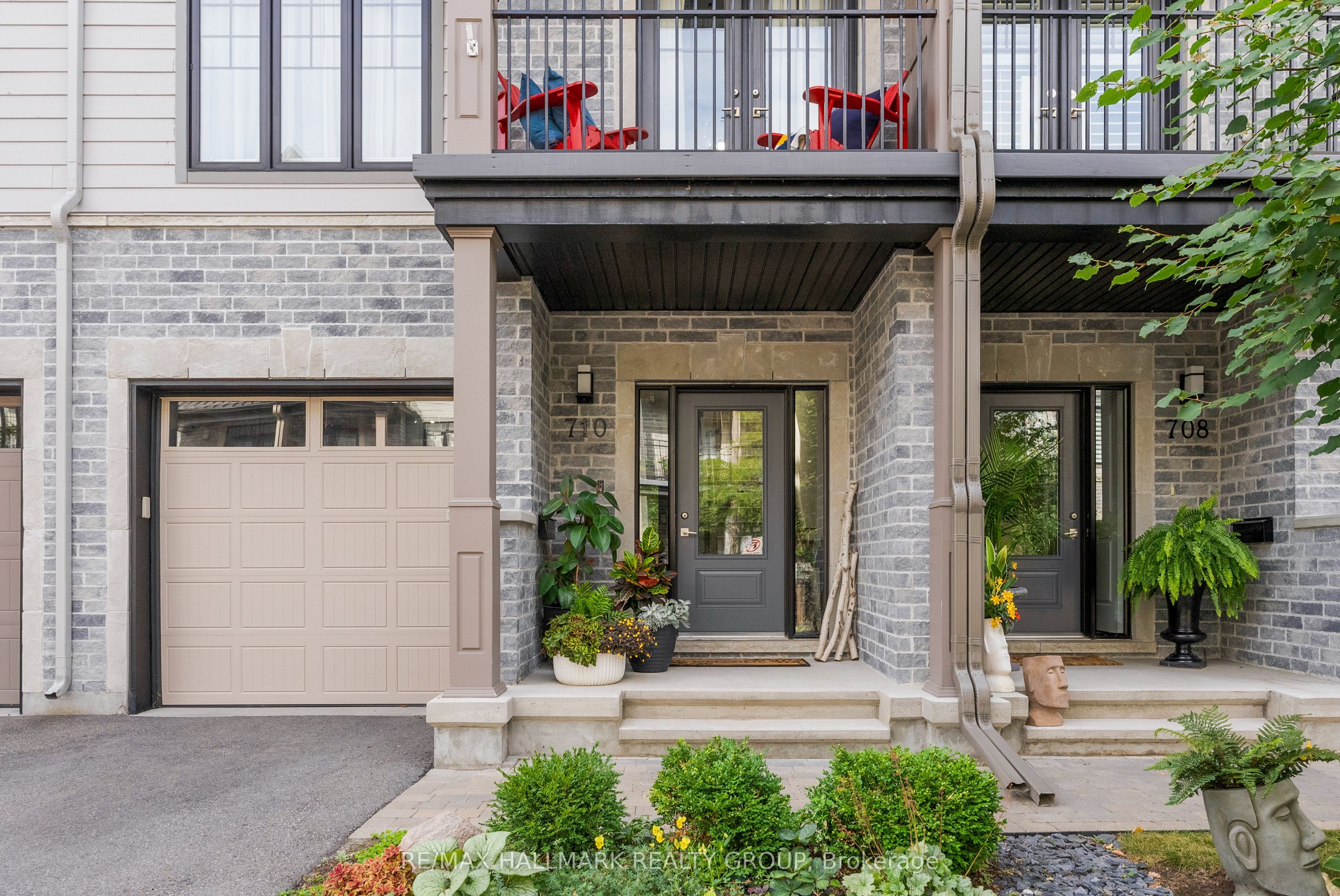 710 Reverie Priv Property Photo 37