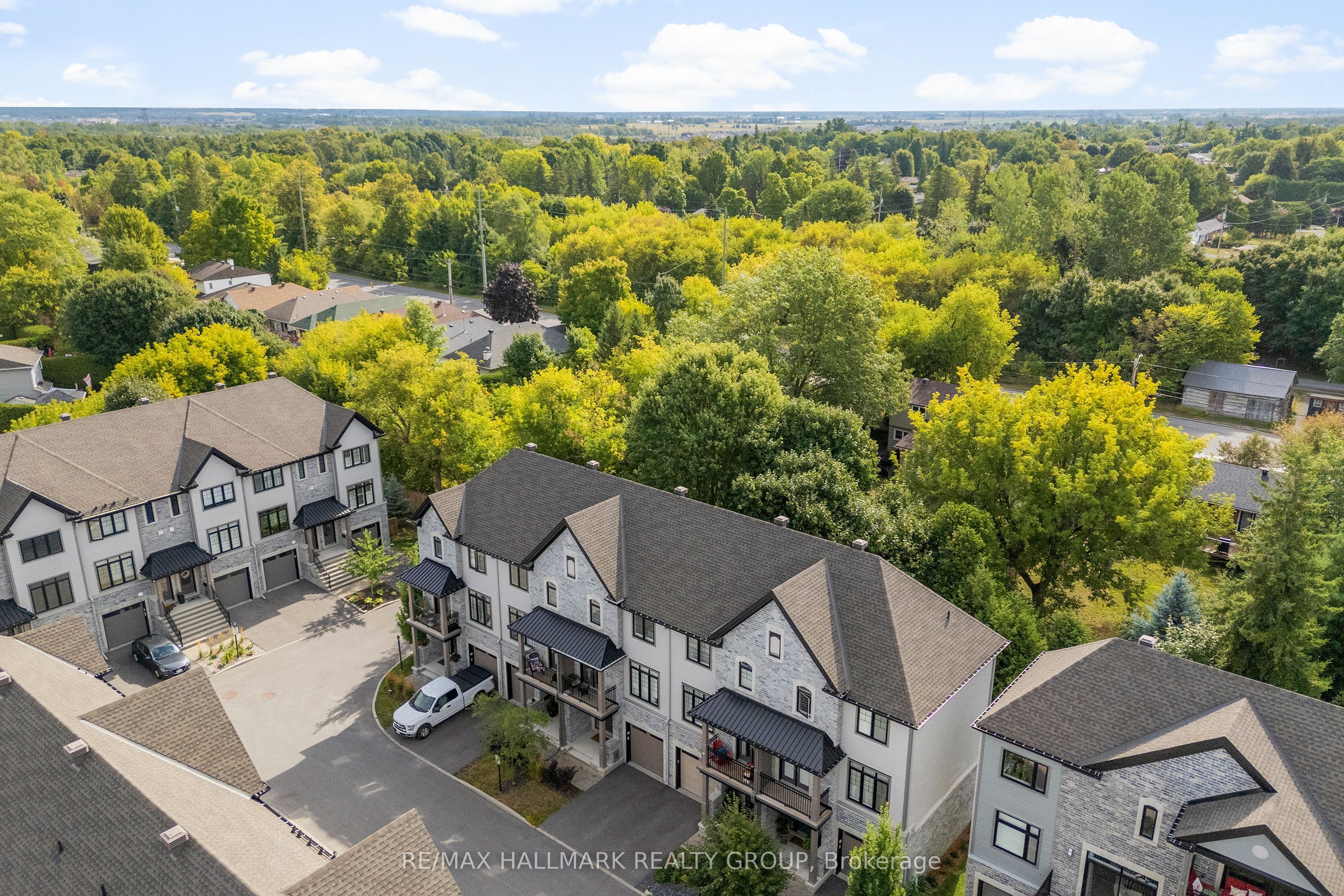 710 Reverie Priv Property Photo 41