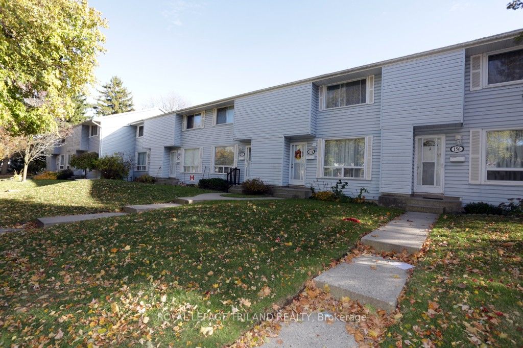 152 Monmore Rd Property Photo 1