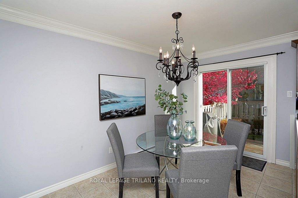 152 Monmore Rd Property Photo 7