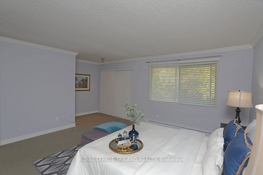 152 Monmore Rd Property Photo 15