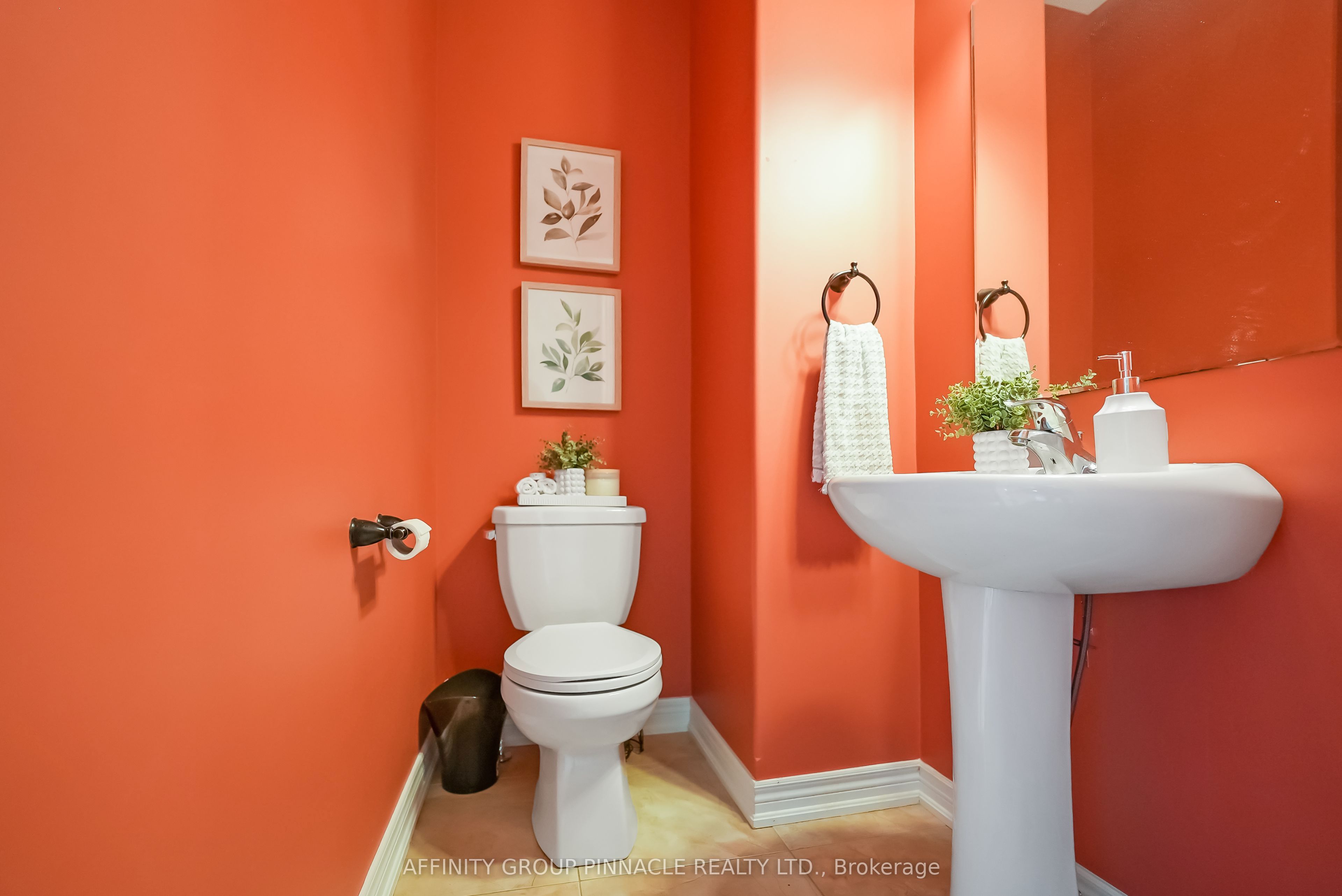 7 Brackendale Trail Property Photo 16