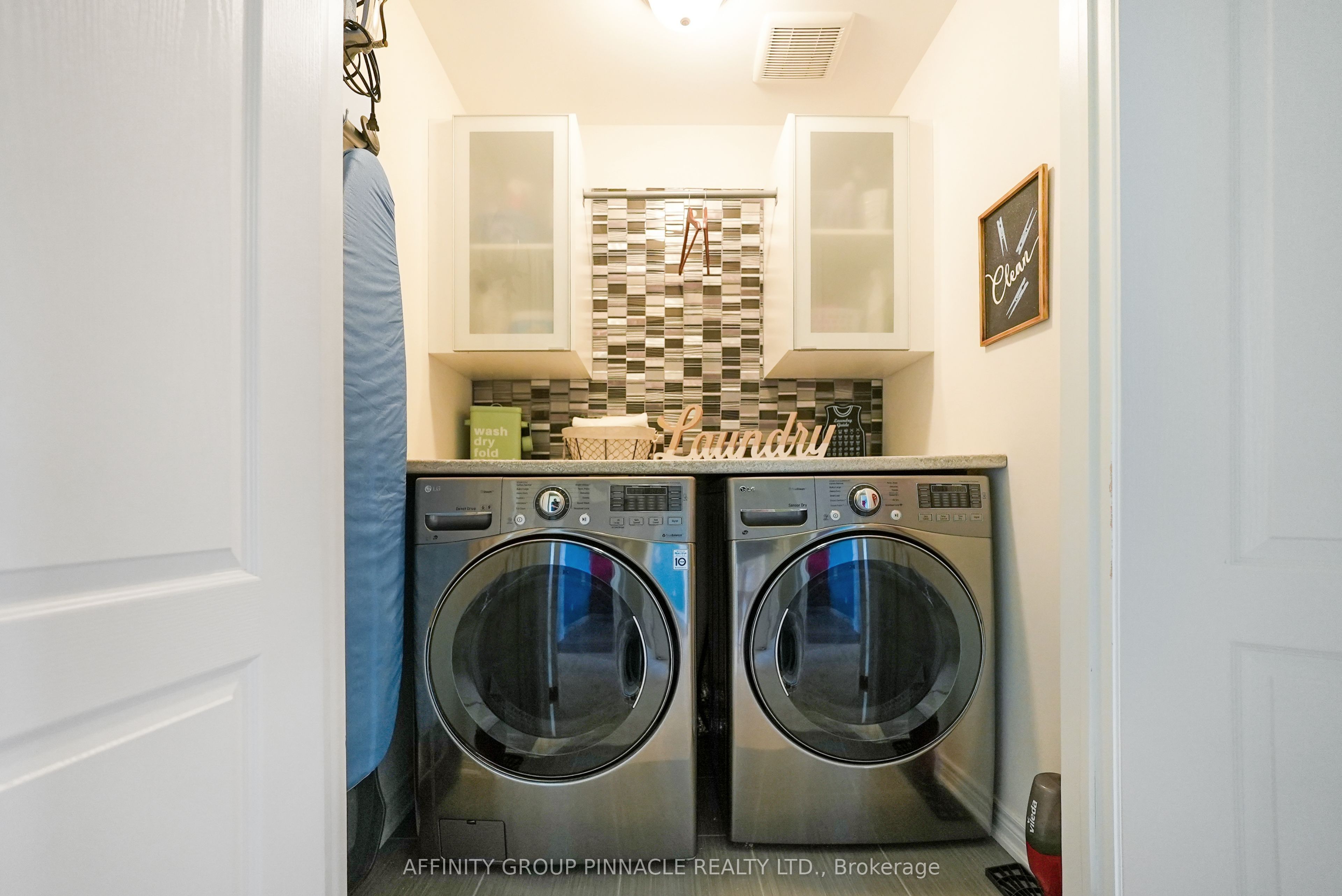 7 Brackendale Trail Property Photo 22