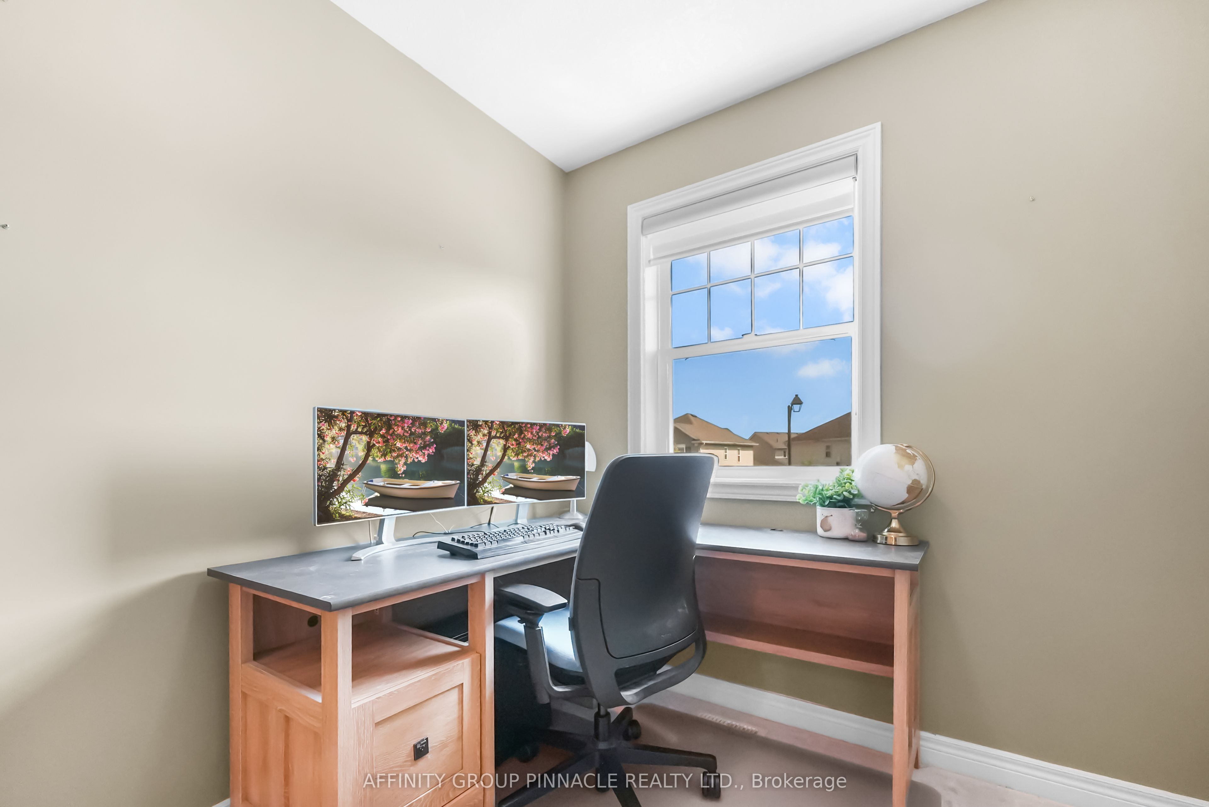 7 Brackendale Trail Property Photo 26