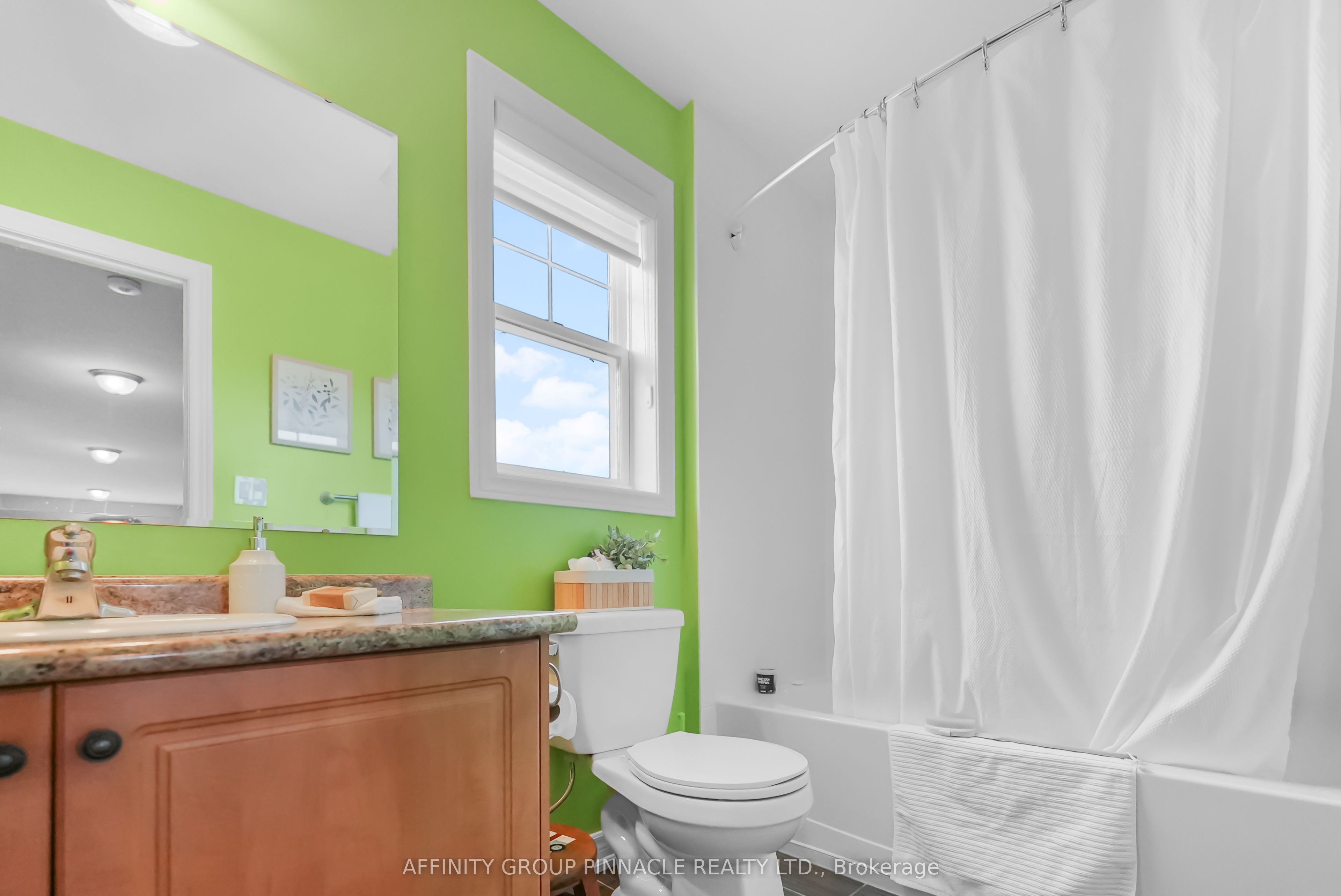 7 Brackendale Trail Property Photo 27