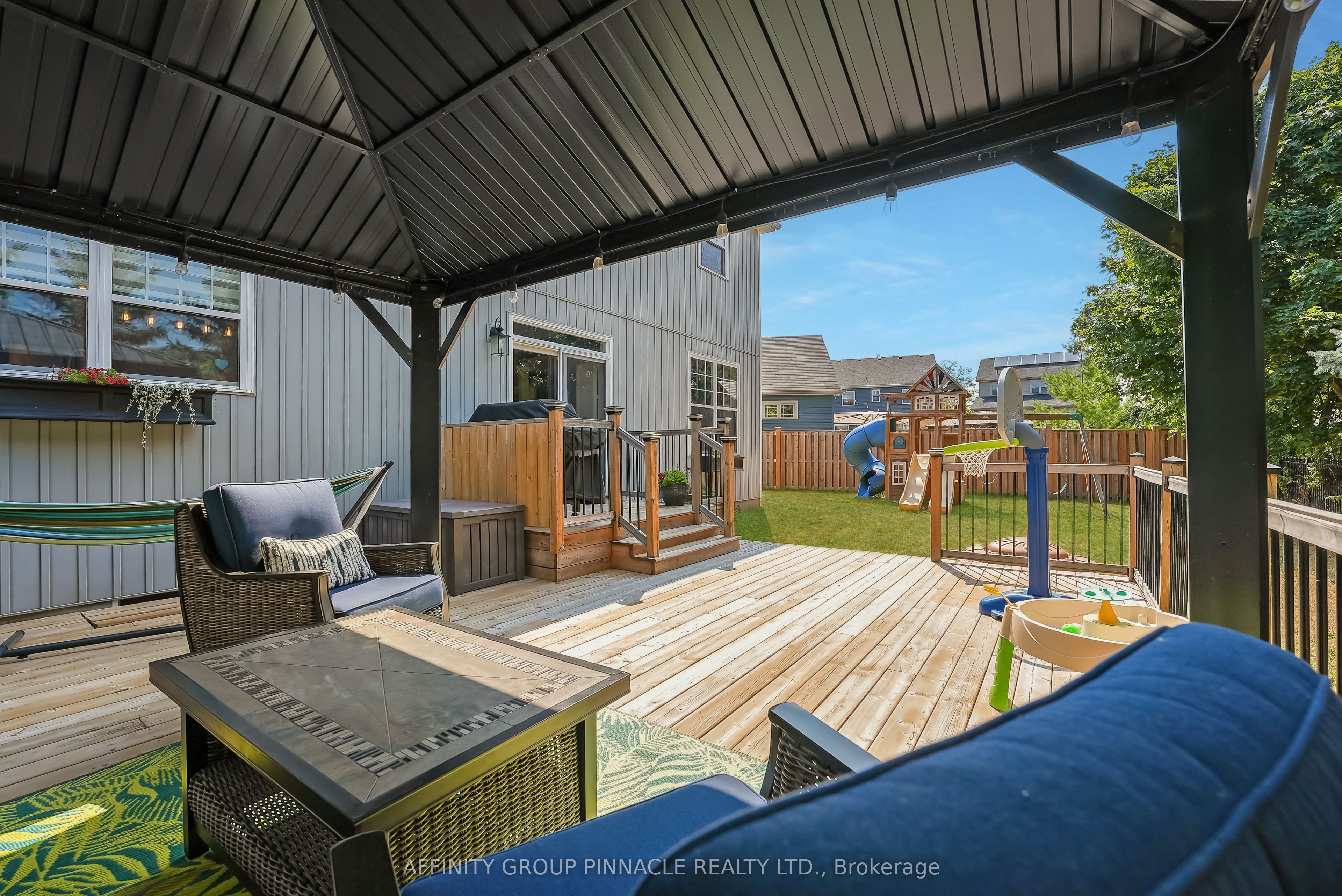 7 Brackendale Trail Property Photo 34