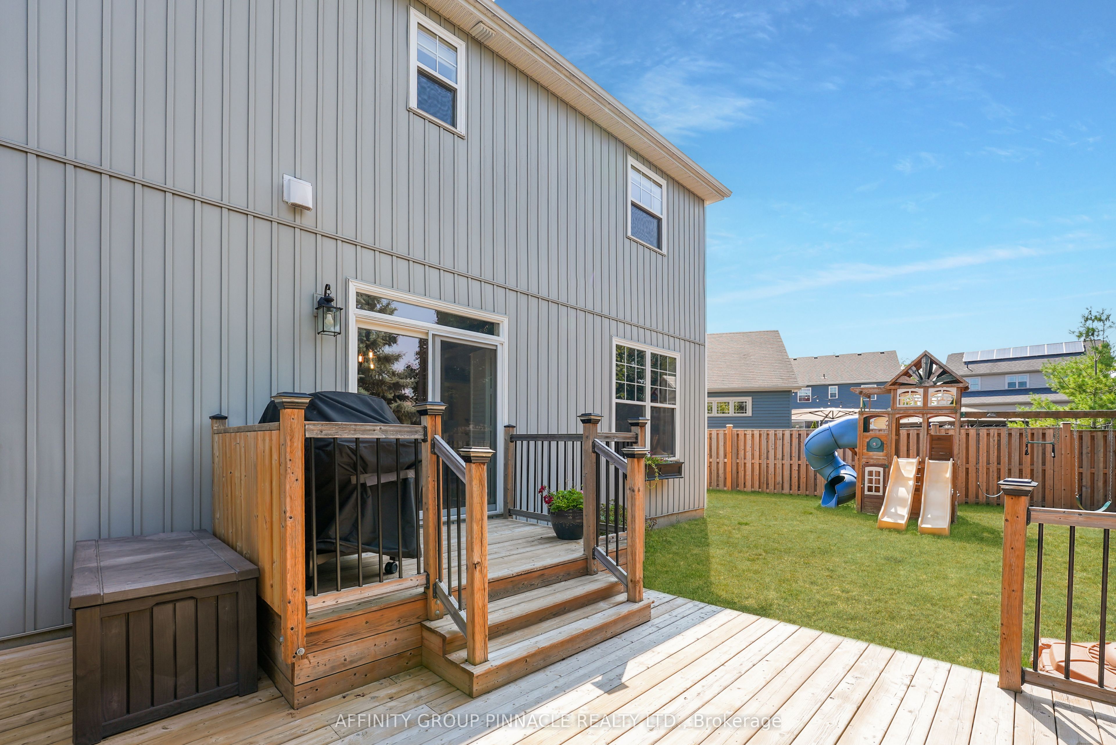 7 Brackendale Trail Property Photo 35