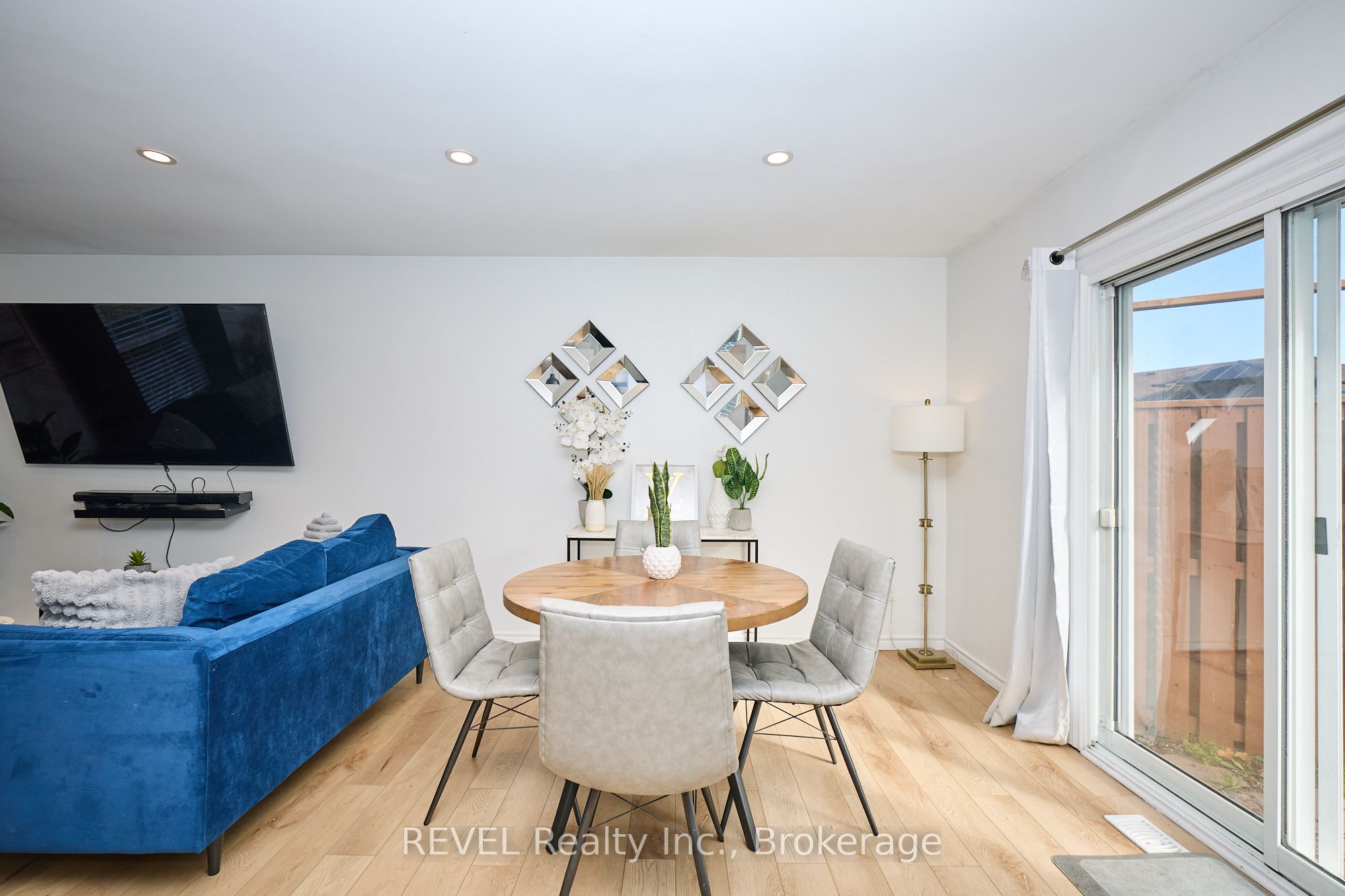 11 Newleaf Crescent Property Photo 17