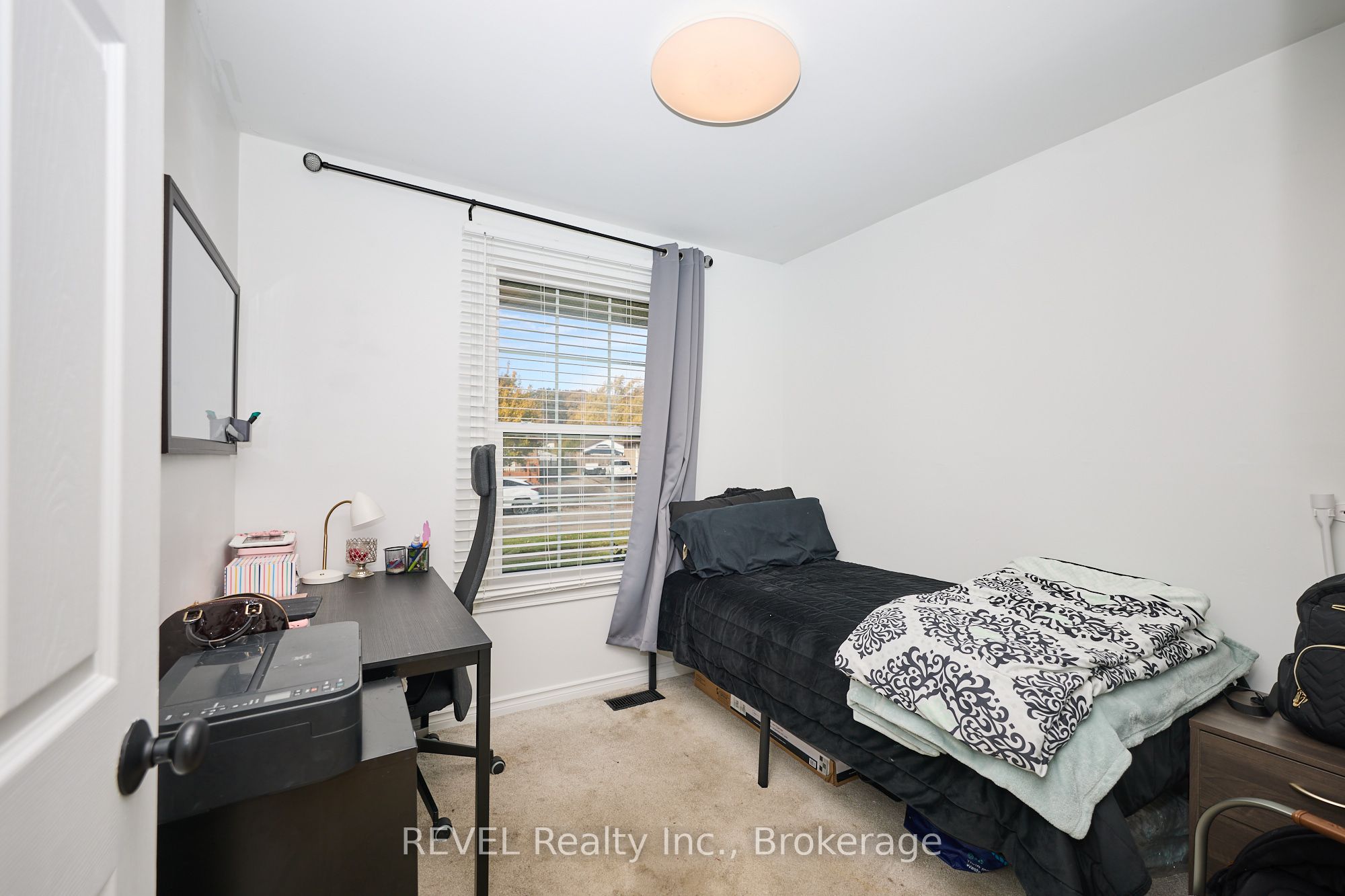 11 Newleaf Crescent Property Photo 29