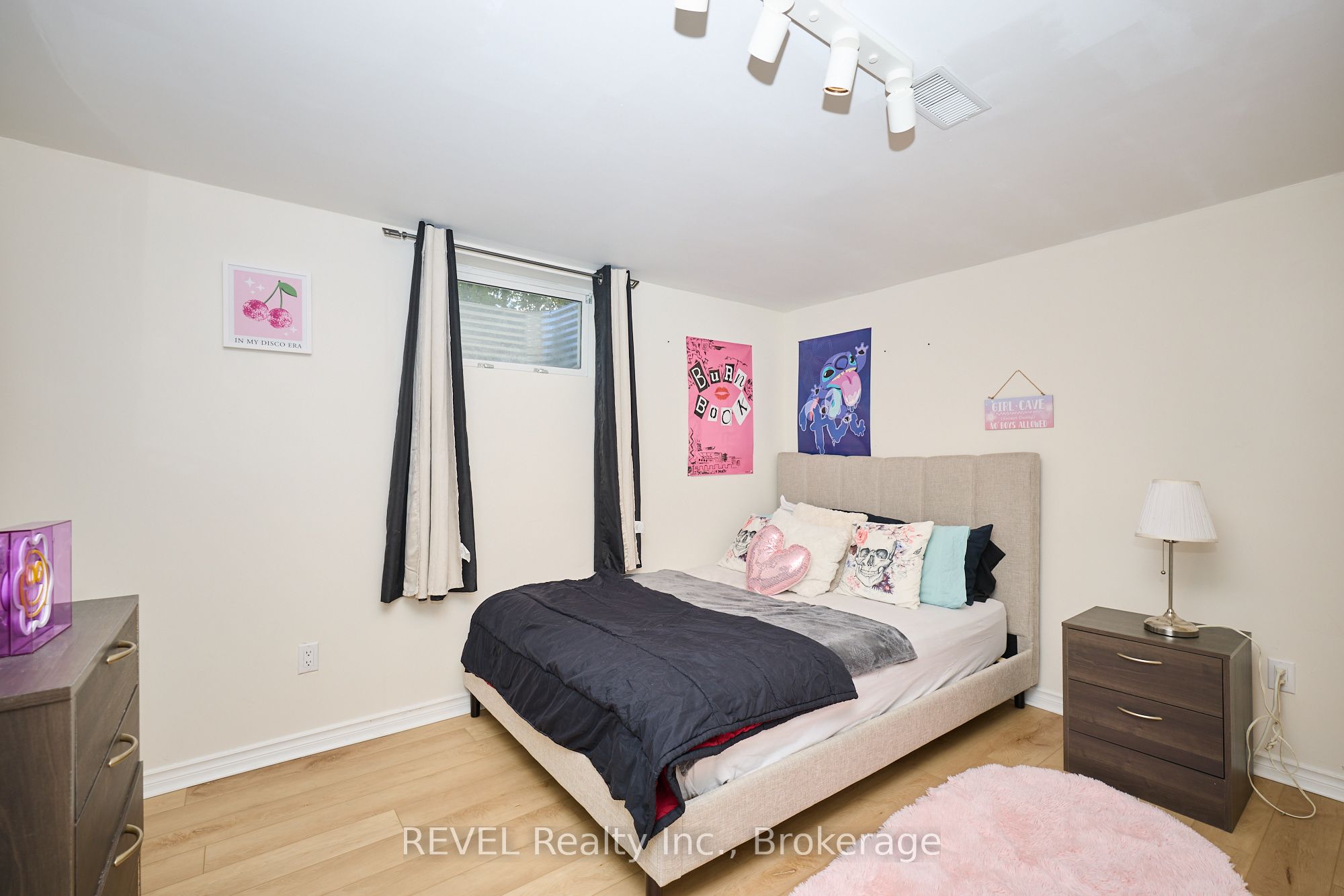 11 Newleaf Crescent Property Photo 37