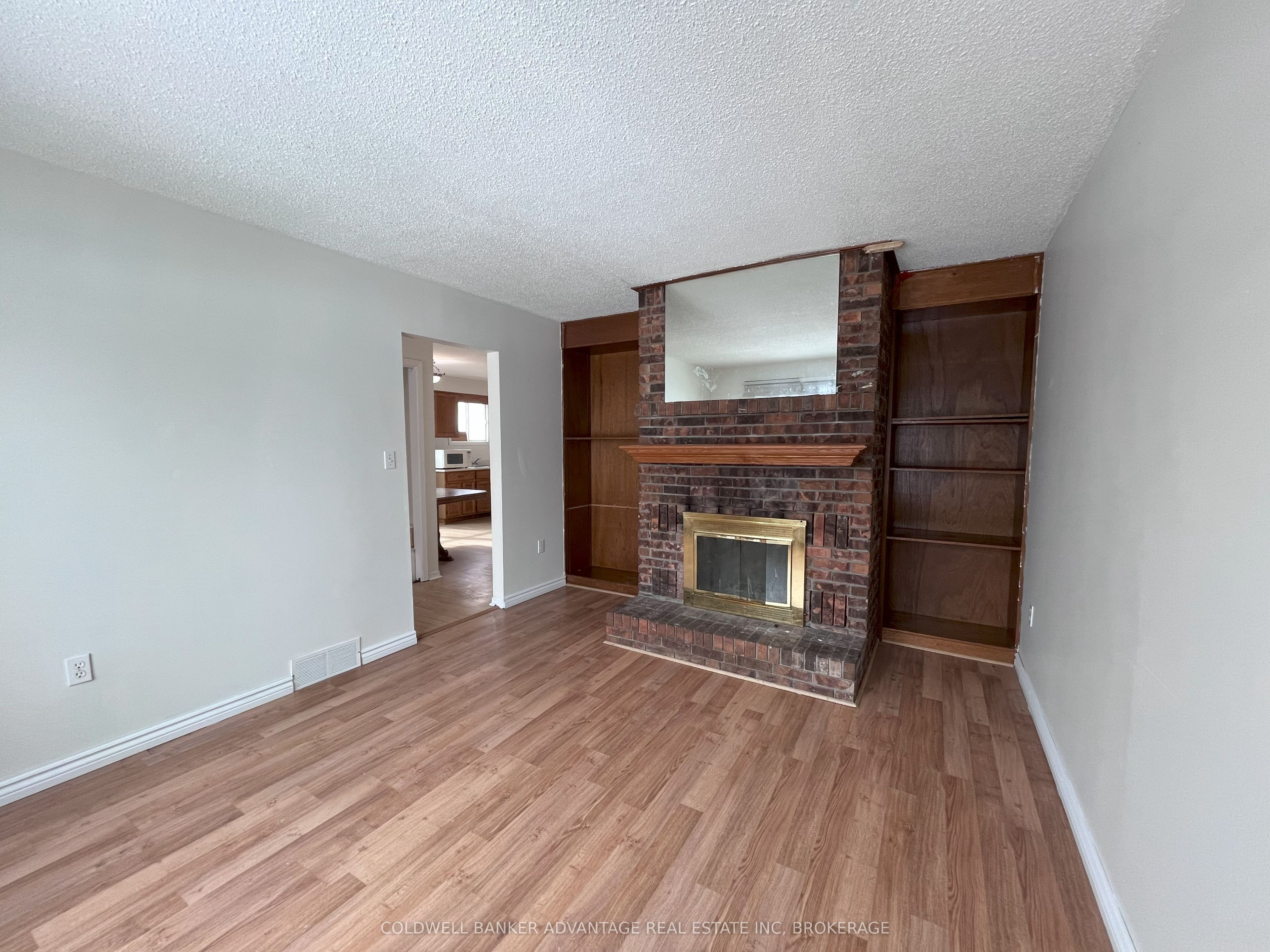 86 Commercial Street Property Photo 3