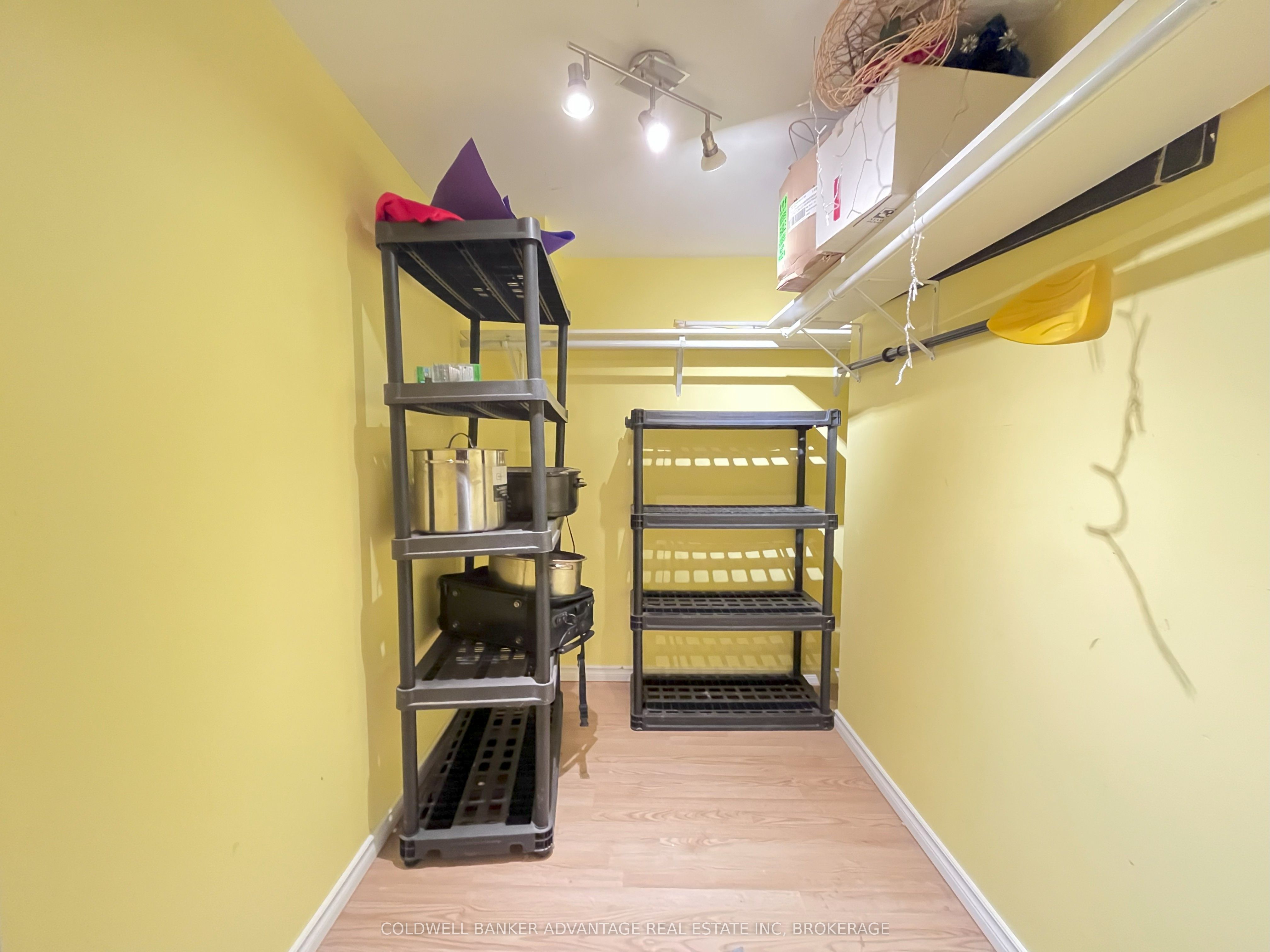 86 Commercial Street Property Photo 18