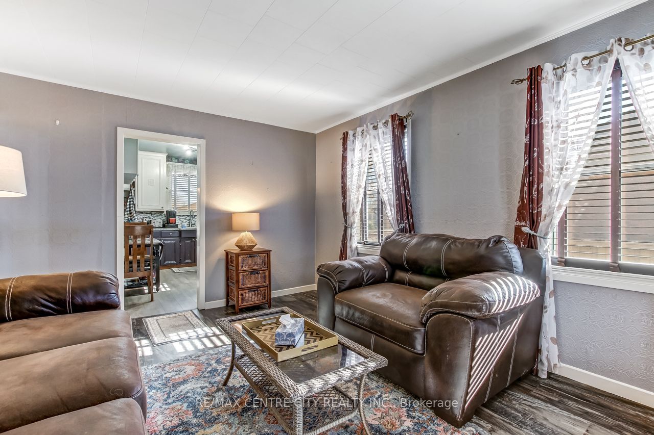 145 Hughes Street Property Photo 5