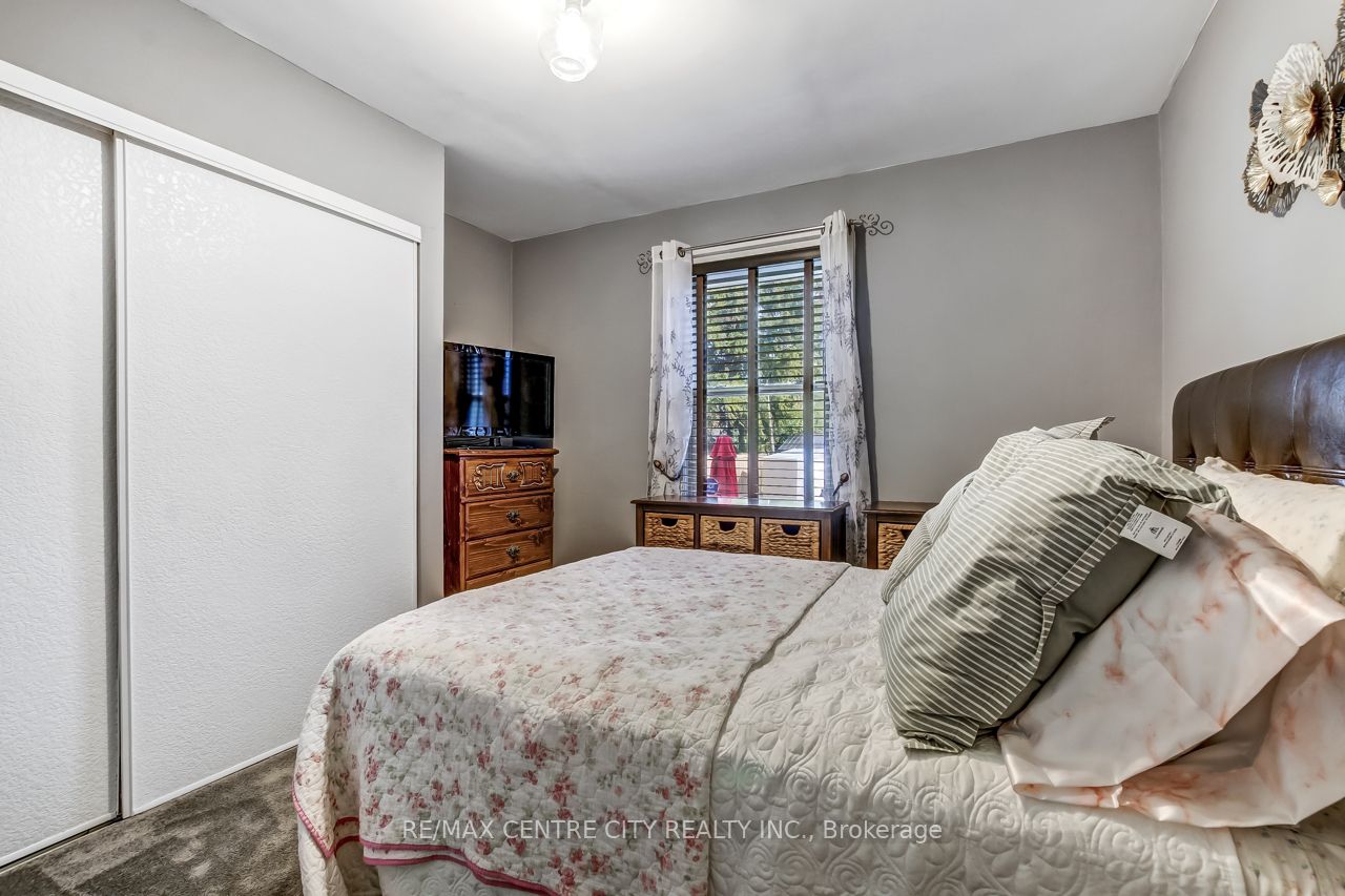 145 Hughes Street Property Photo 6