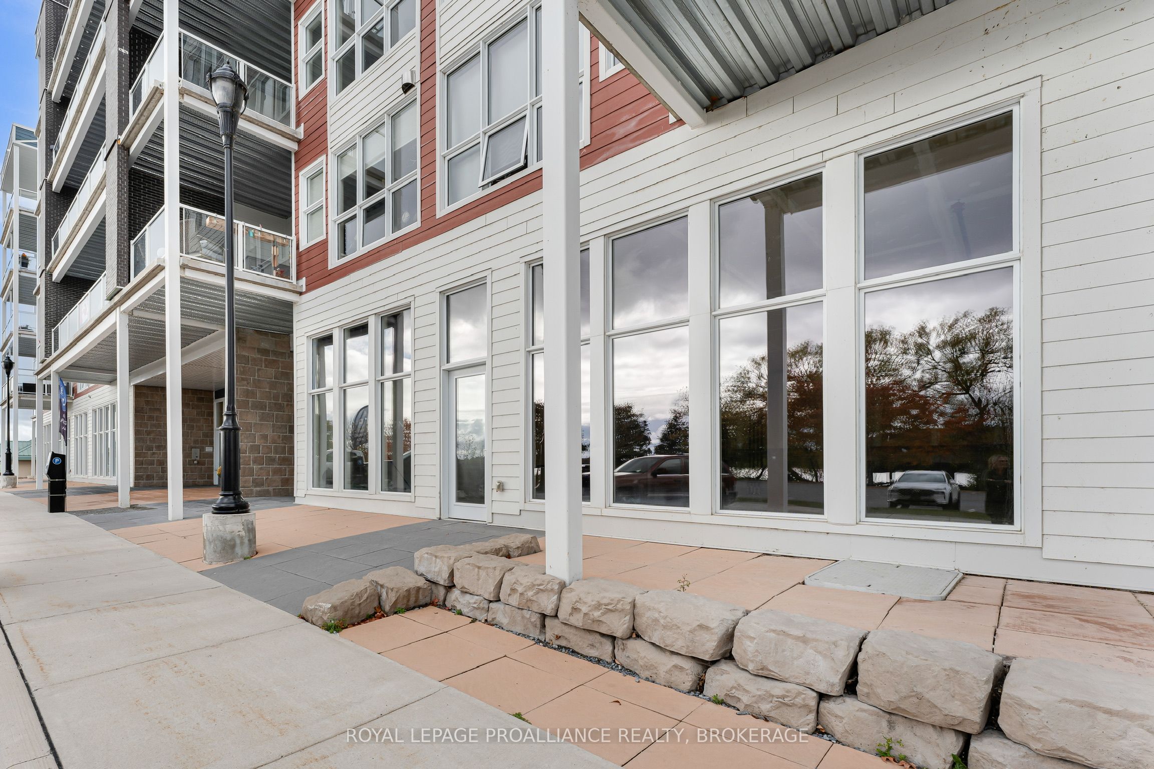 130 Water St Property Photo 5