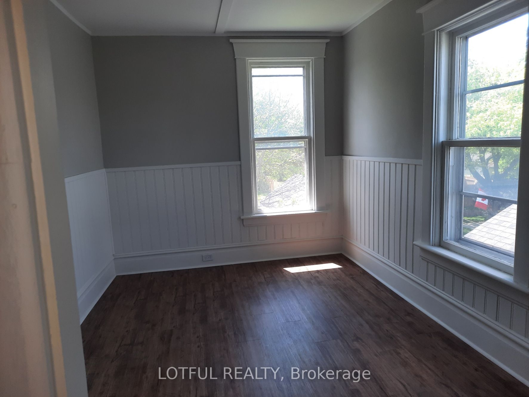 7 Montgomery Place 2 Property Photo 5