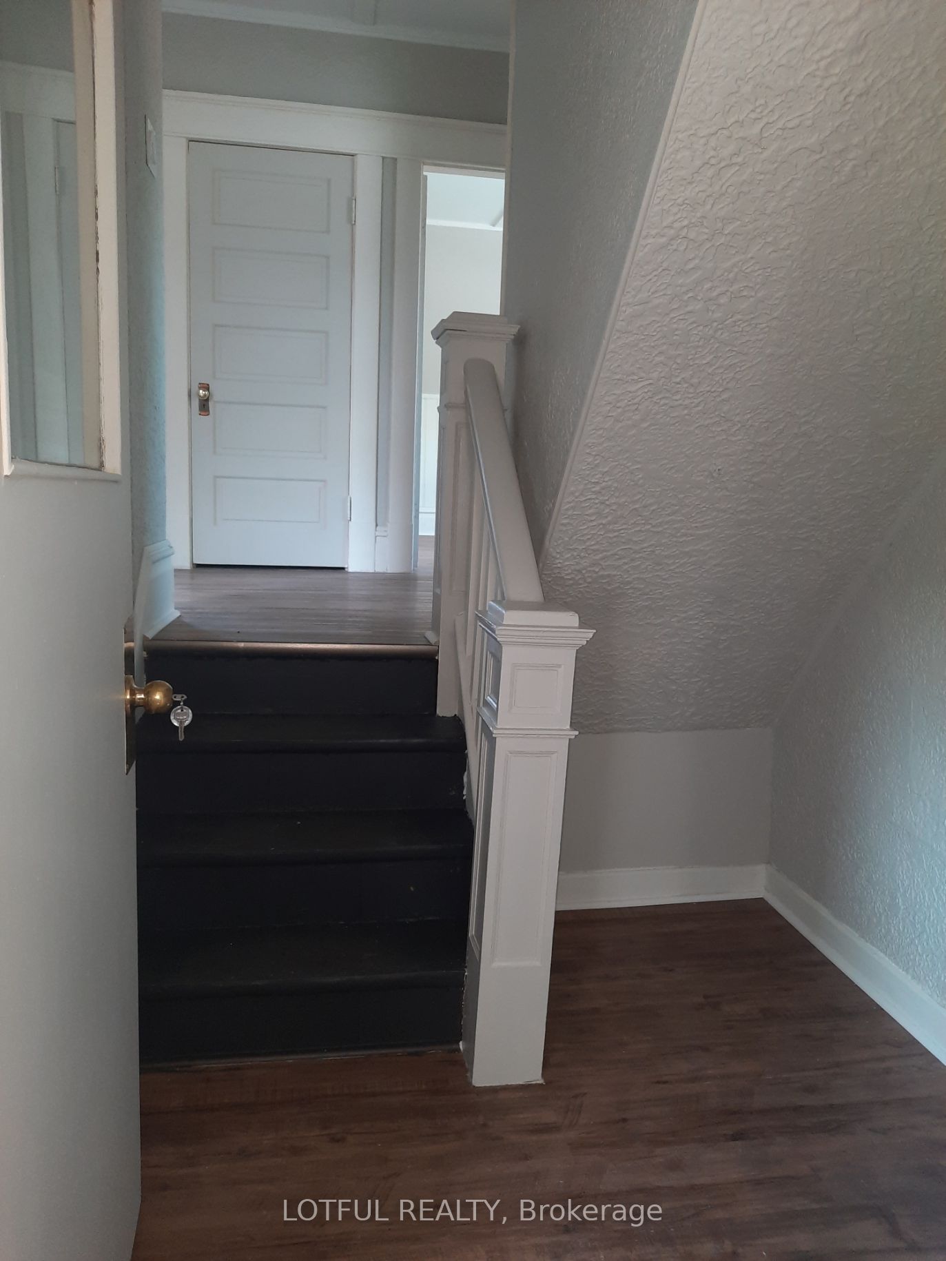 7 Montgomery Place 2 Property Photo 7