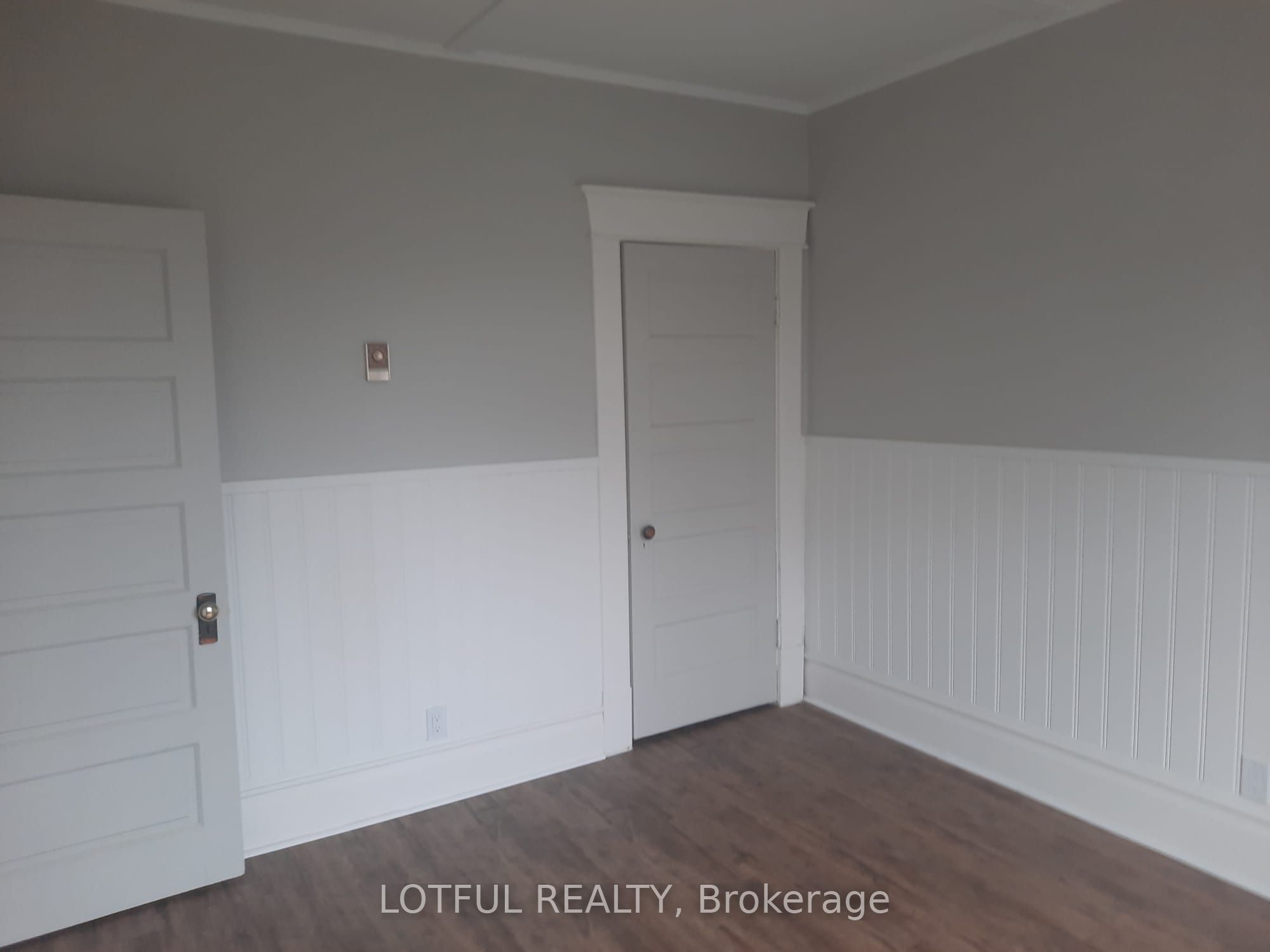 7 Montgomery Place 2 Property Photo 11