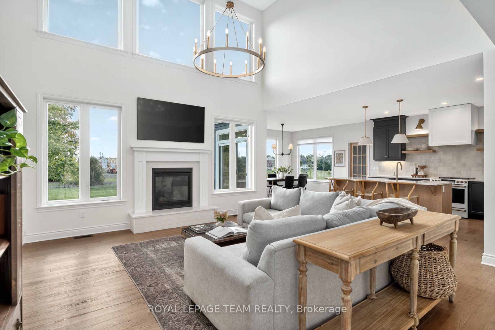 226 Kaswit Drive Property Photo 5