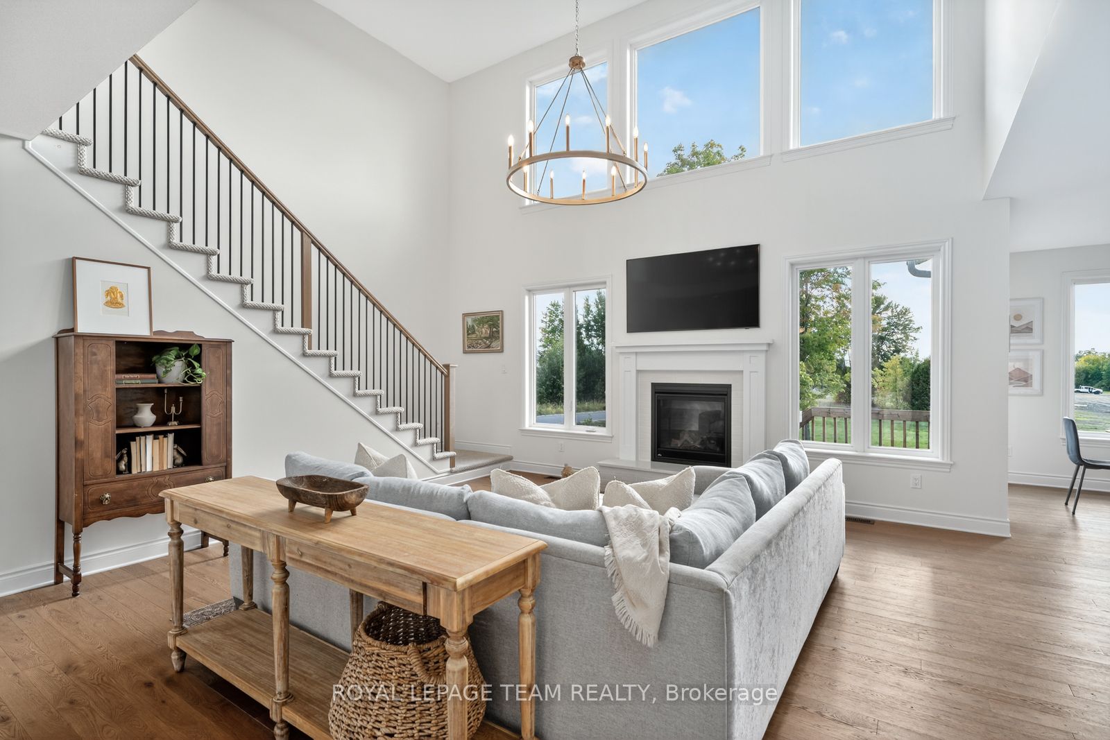 226 Kaswit Drive Property Photo 6