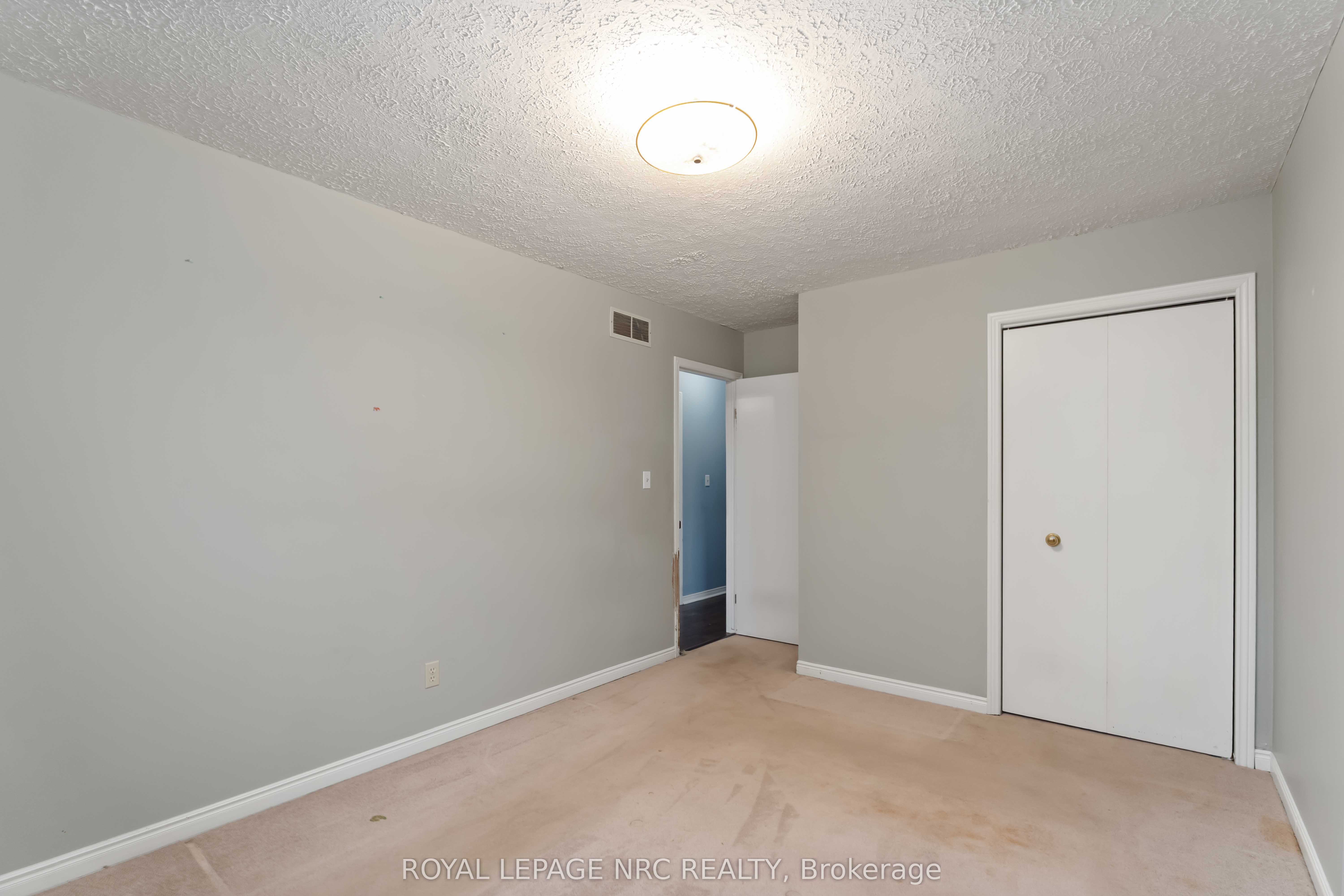 29 Heritage Court Property Photo 17