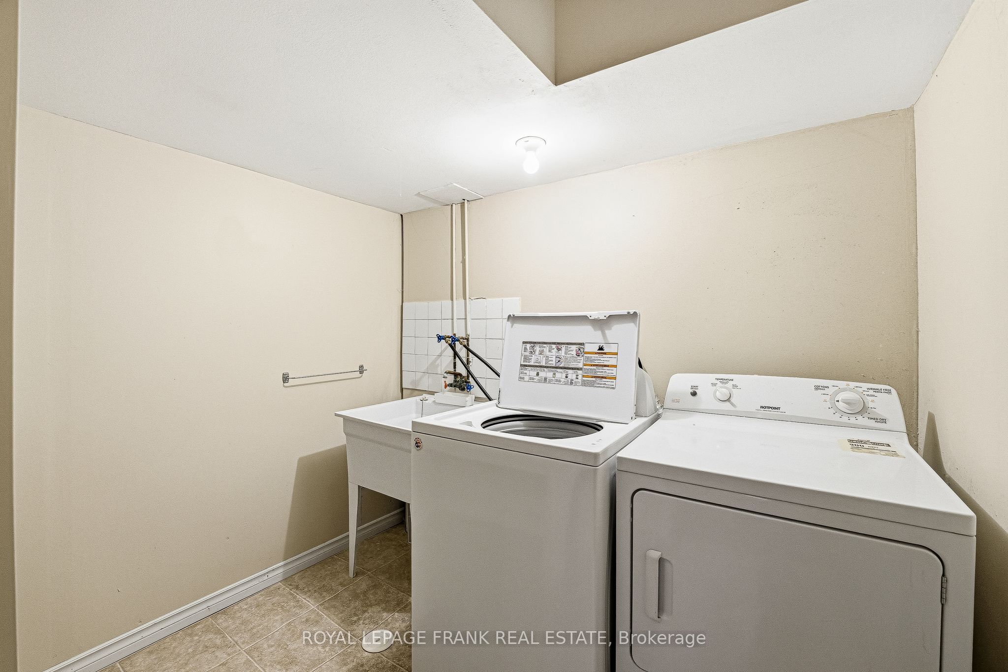 23 Trillium Court Property Photo 43