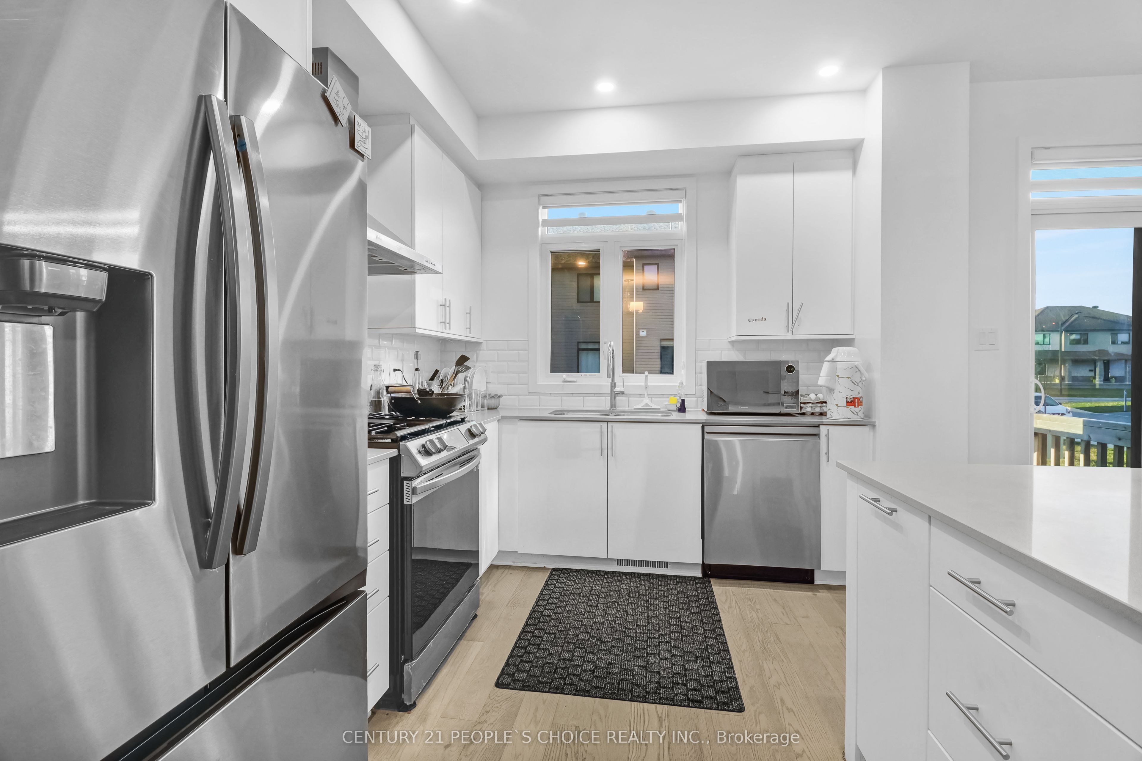 300 Makobe Ln Property Photo 13